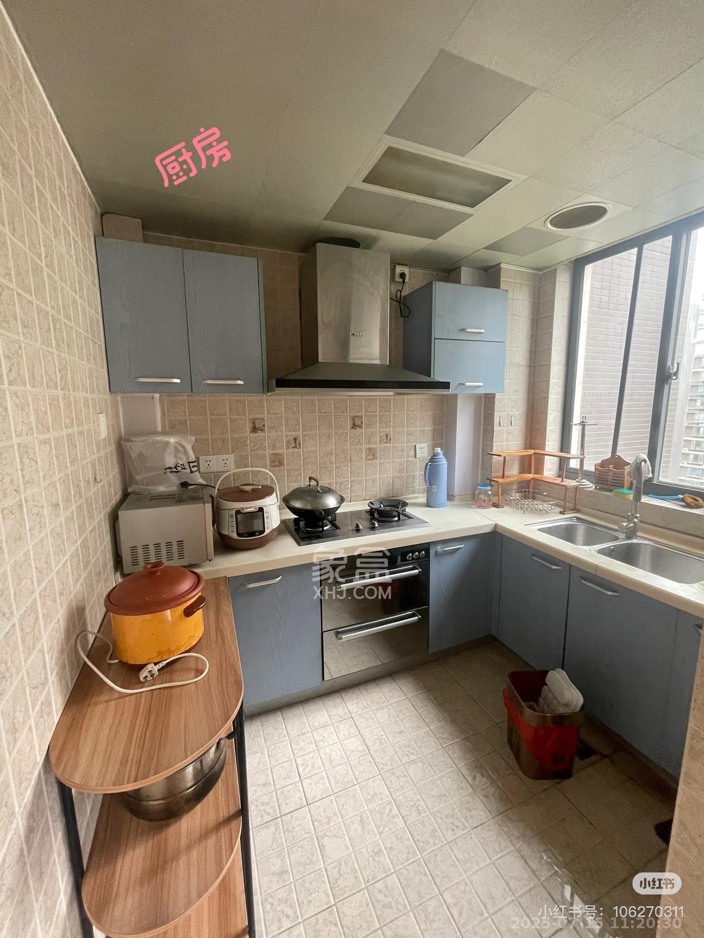 西子花苑  3室2厅2卫   3600.00元/月室内图
