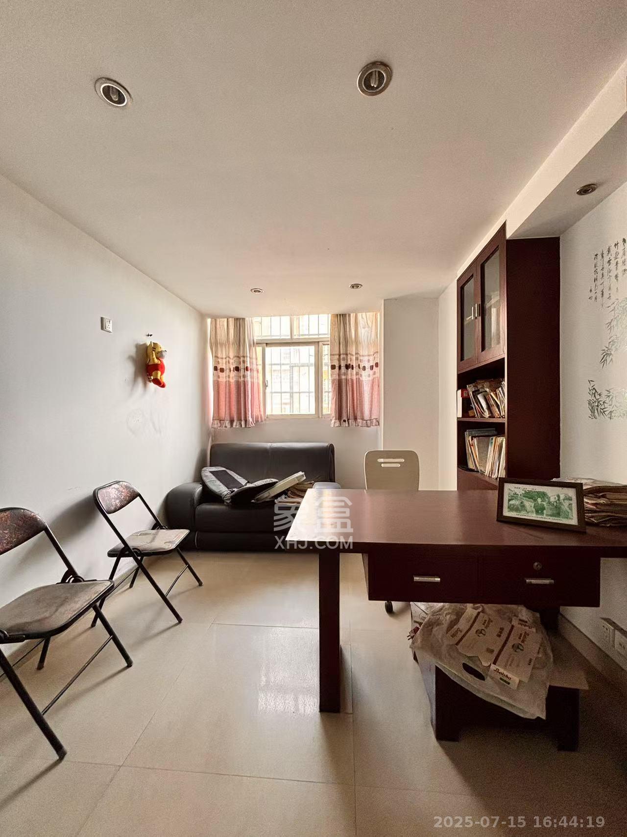 东城名苑 3室2厅2卫 2000.0元/月 东城名苑 3室2厅2卫 2000.0元/月室内图