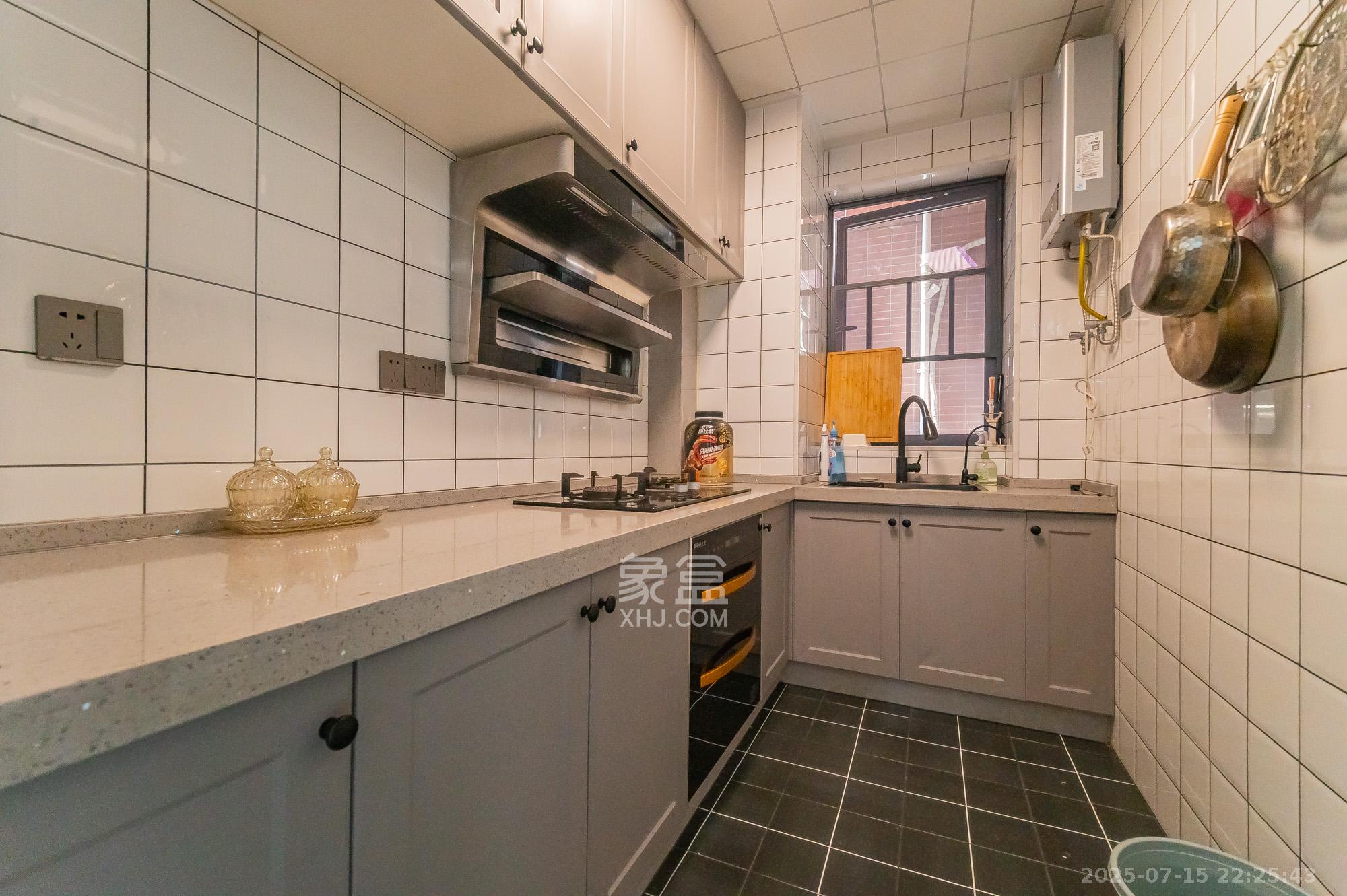 恒基凯旋门三期 2室1厅1卫 53.8万 恒基凯旋门三期 2室1厅1卫 53.8万厨房