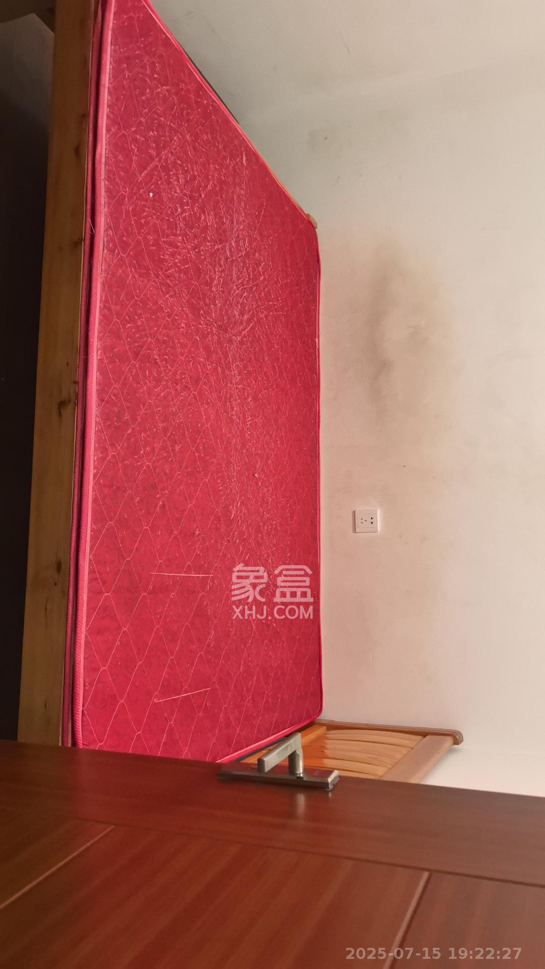 环宇天地、中海地产(中信城市广场二期)  2室2厅1卫    1600.0元/月 环宇天地、中海地产(中信城市广场二期)  2室2厅1卫    1600.0元/月室内图