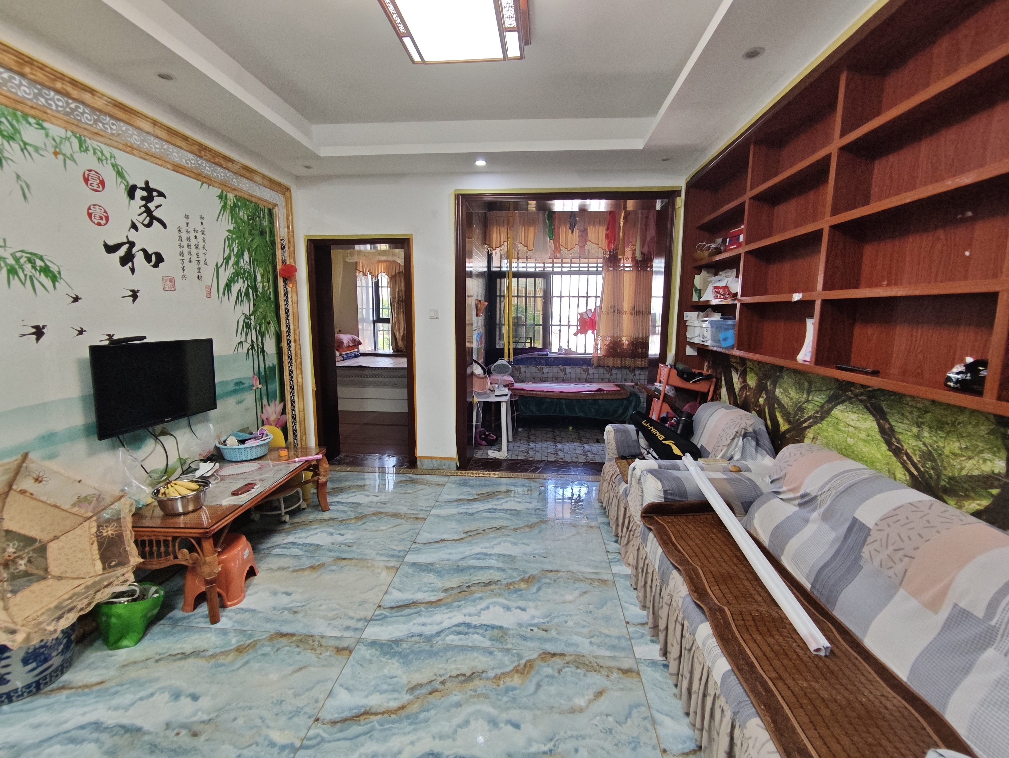 万花坊金城雅舍 3室2厅2卫 120.0万 万花坊金城雅舍 3室2厅2卫 120.0万客厅