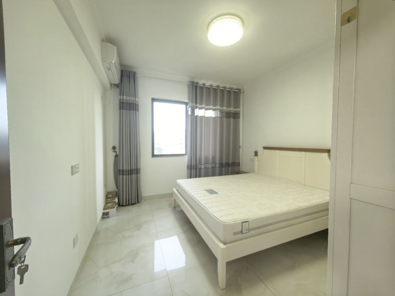 耀江西岸公馆  2室2厅1卫    2500.0元/月 耀江西岸公馆  2室2厅1卫    2500.0元/月室内图