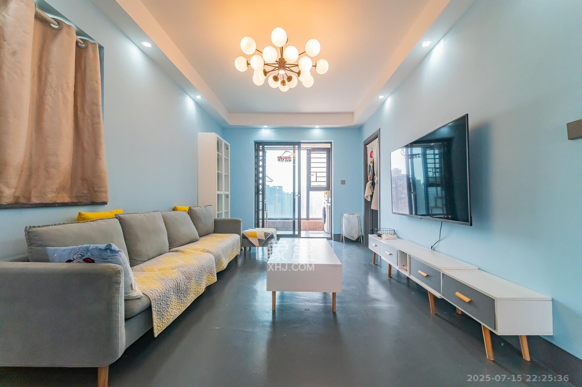 恒基凯旋门三期 2室1厅1卫 53.8万 恒基凯旋门三期 2室1厅1卫 53.8万客厅