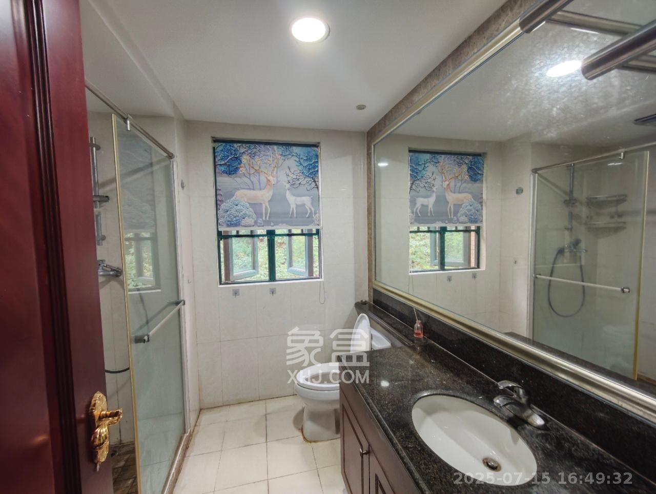 恒大城 3室2厅2卫 2500.0元/月 恒大城 3室2厅2卫 2500.0元/月室内图