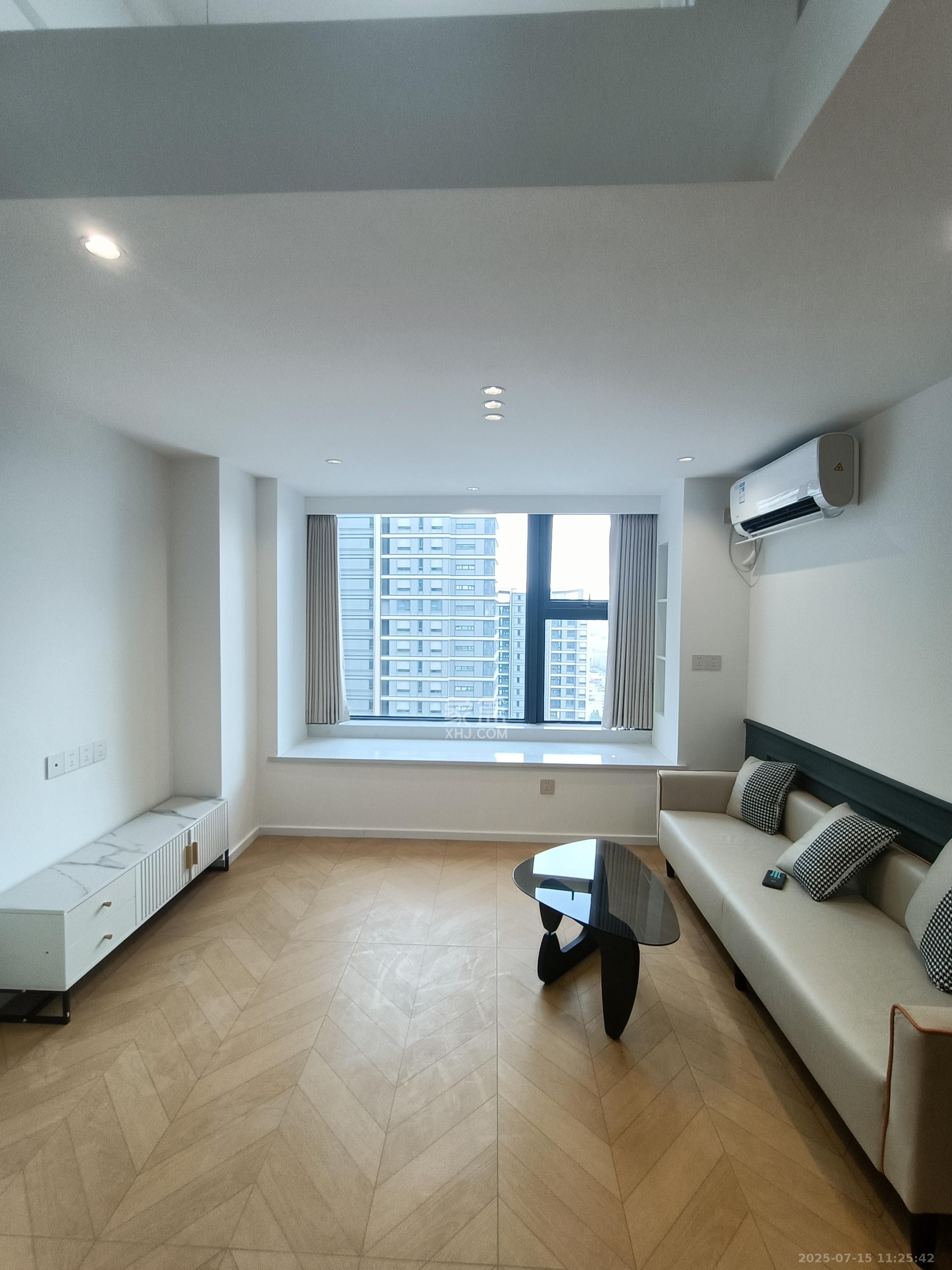 建发养云  2室1厅1卫    2700.0元/月 建发养云  2室1厅1卫    2700.0元/月室内图