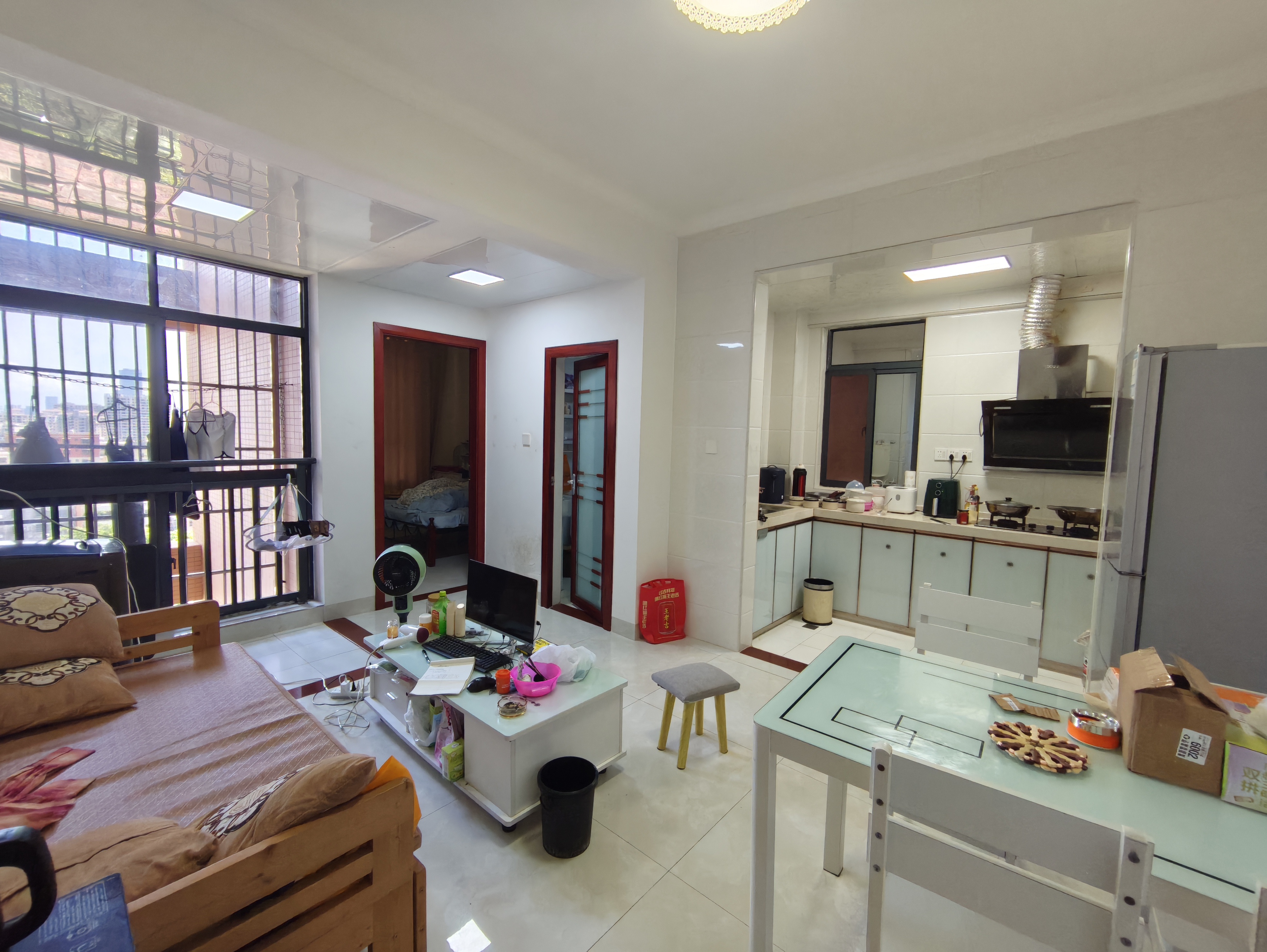 万花坊金城雅舍 1室0厅1卫 56.0万 万花坊金城雅舍 1室0厅1卫 56.0万客厅