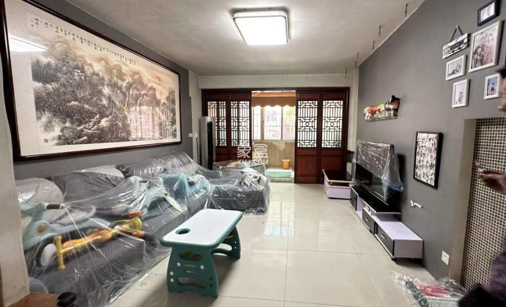 电信小区泰山花园  3室2厅2卫    55.0万