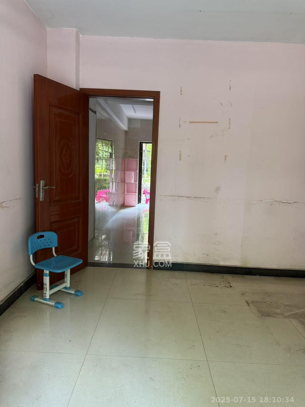 诚兴园 3室2厅2卫 3000.0元/月 诚兴园 3室2厅2卫 3000.0元/月室内图