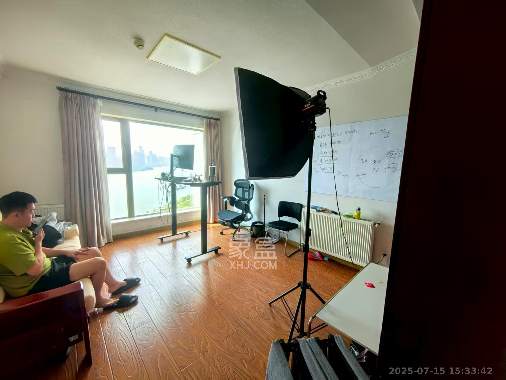 潮宗御苑  4室2厅2卫    7000.0元/月 潮宗御苑  4室2厅2卫    7000.0元/月室内图