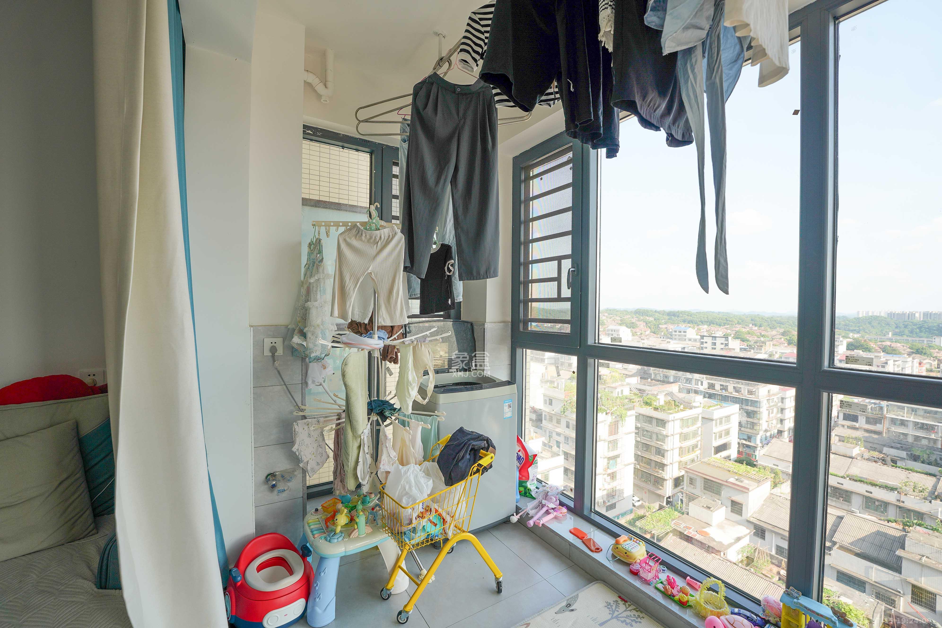 福天藏郡院子  3室2厅1卫    68.0万 福天藏郡院子  3室2厅1卫    68.0万阳台