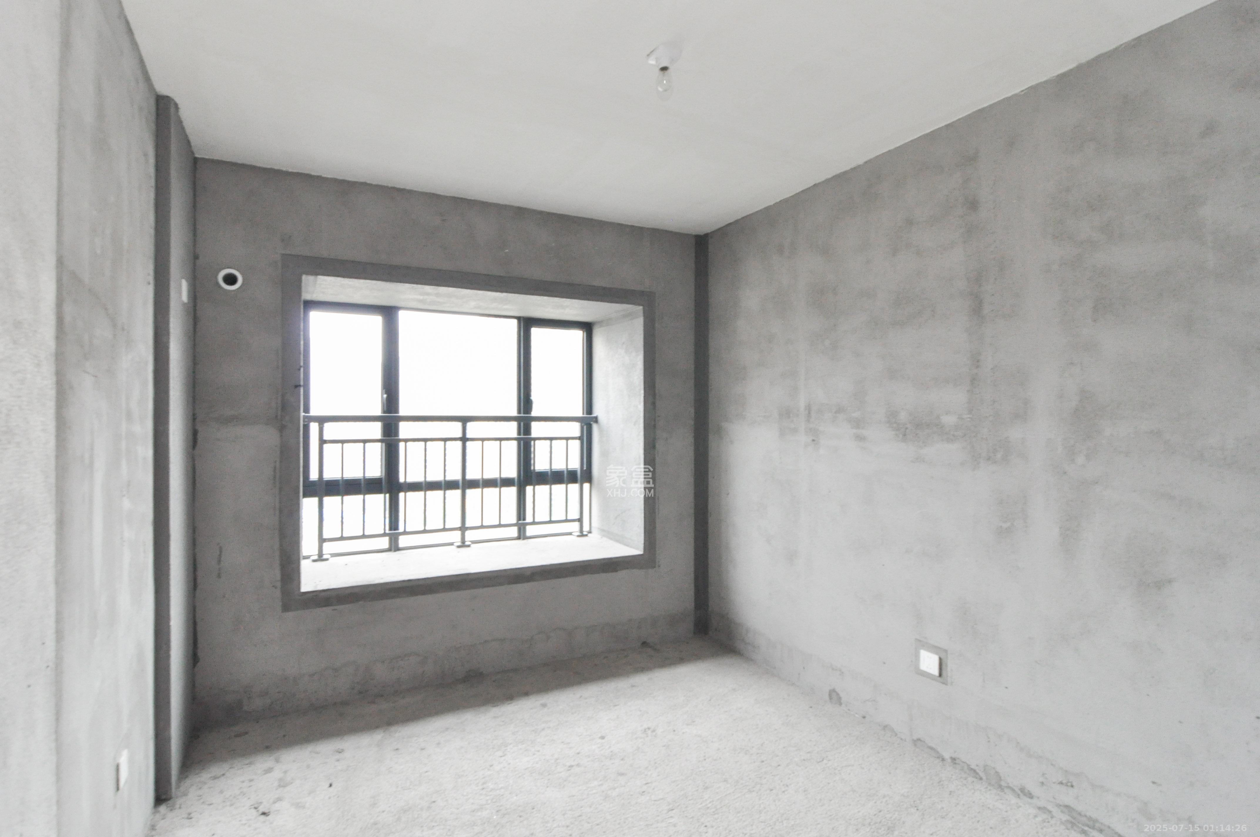 振业城四期  3室2厅2卫    135.0万 振业城四期  3室2厅2卫    135.0万其他