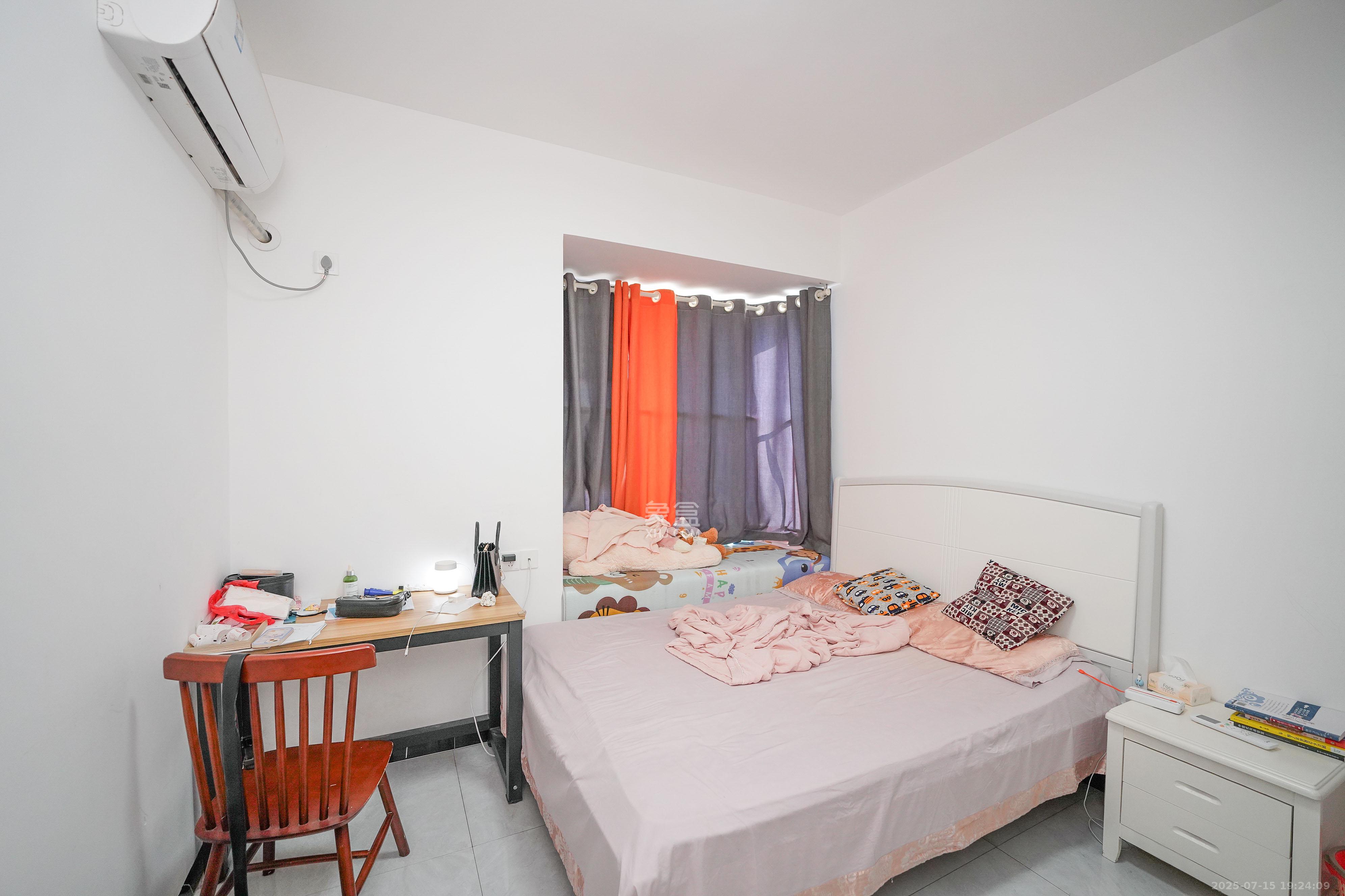 福天藏郡院子  3室2厅1卫    68.0万 福天藏郡院子  3室2厅1卫    68.0万卧室