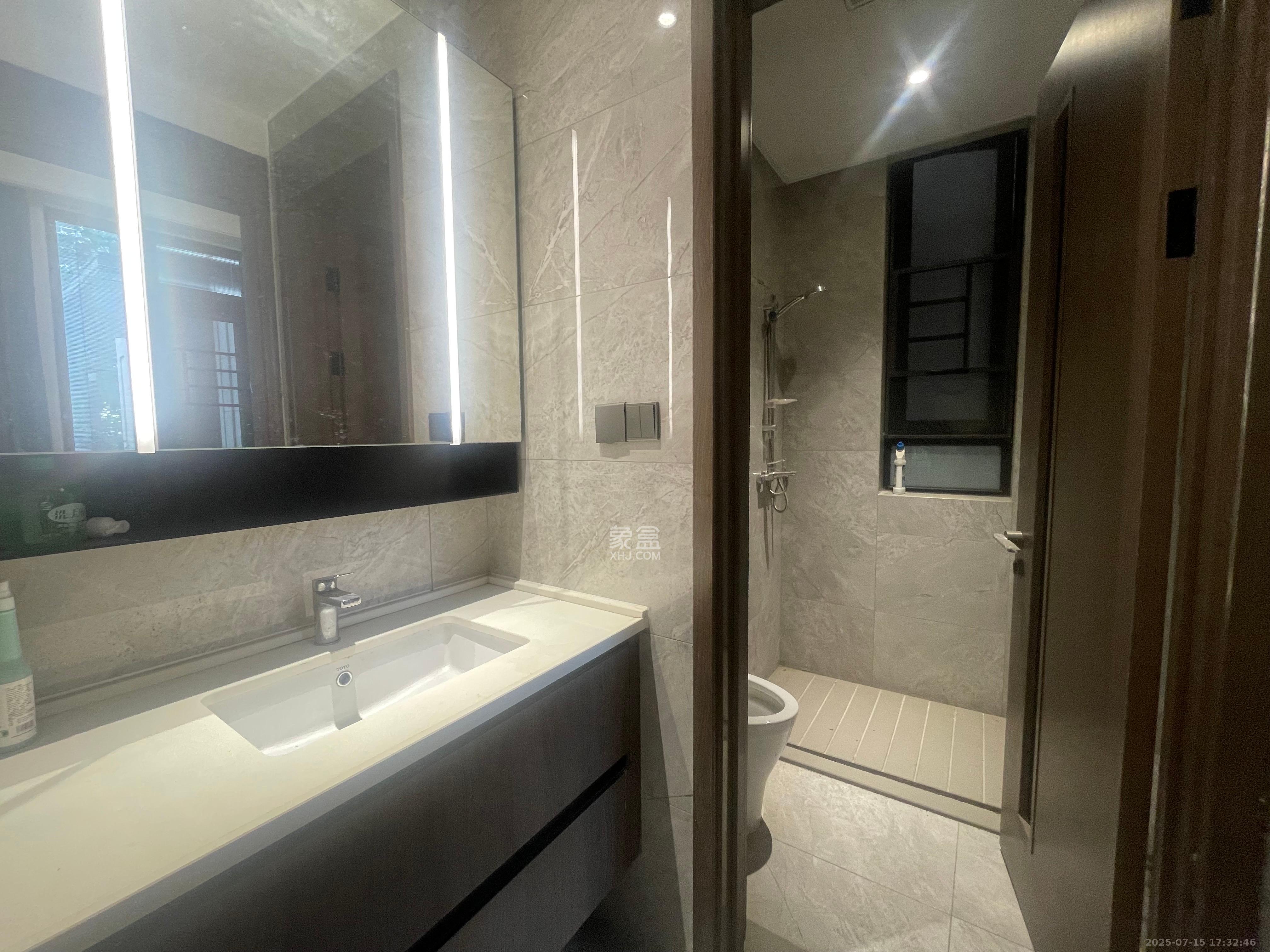 万科滨河道  3室2厅2卫    2980.0元/月 万科滨河道  3室2厅2卫    2980.0元/月室内图