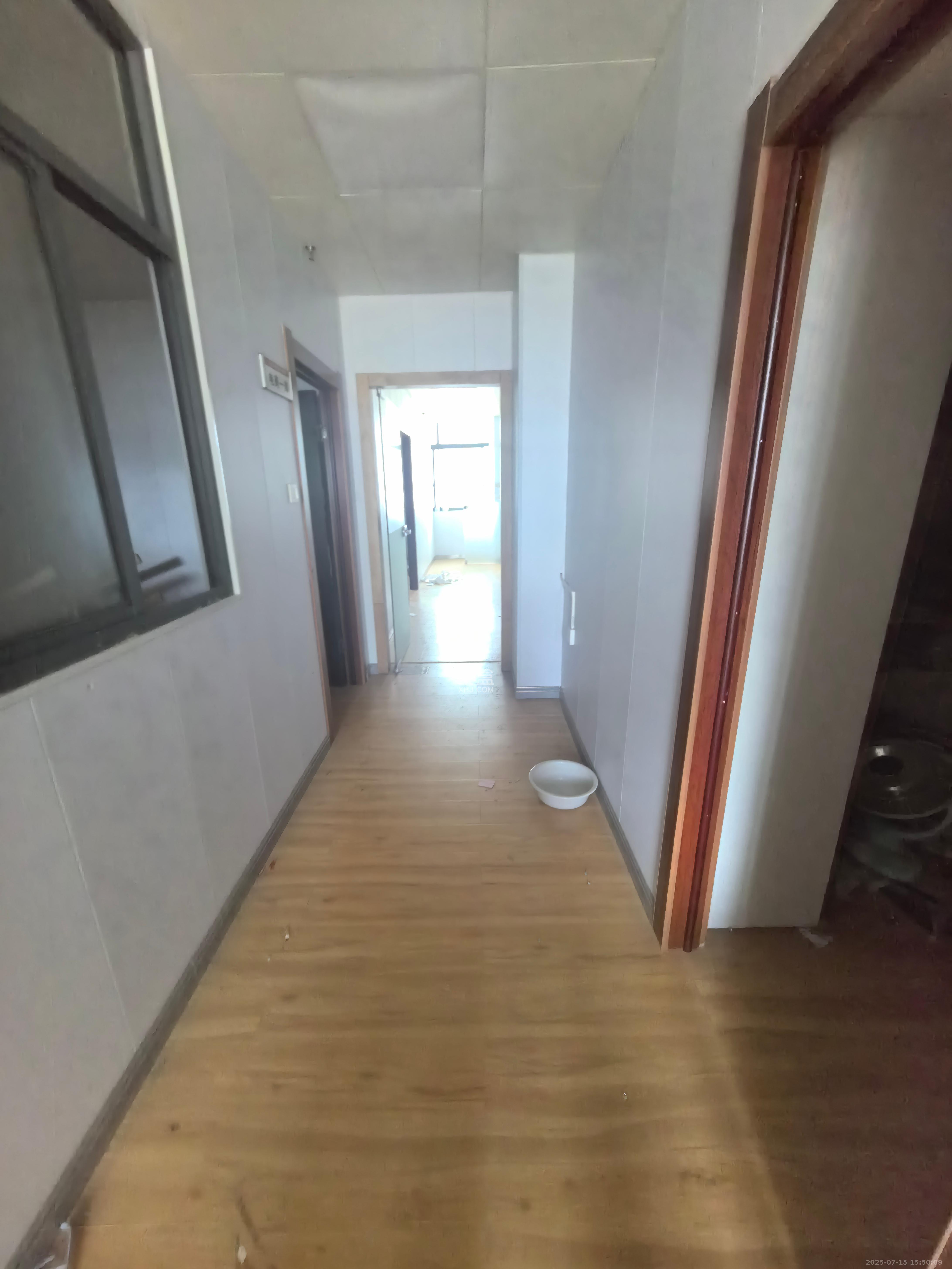 国际企业中心 5室2厅2卫 5000.0元/月 国际企业中心 5室2厅2卫 5000.0元/月室内图