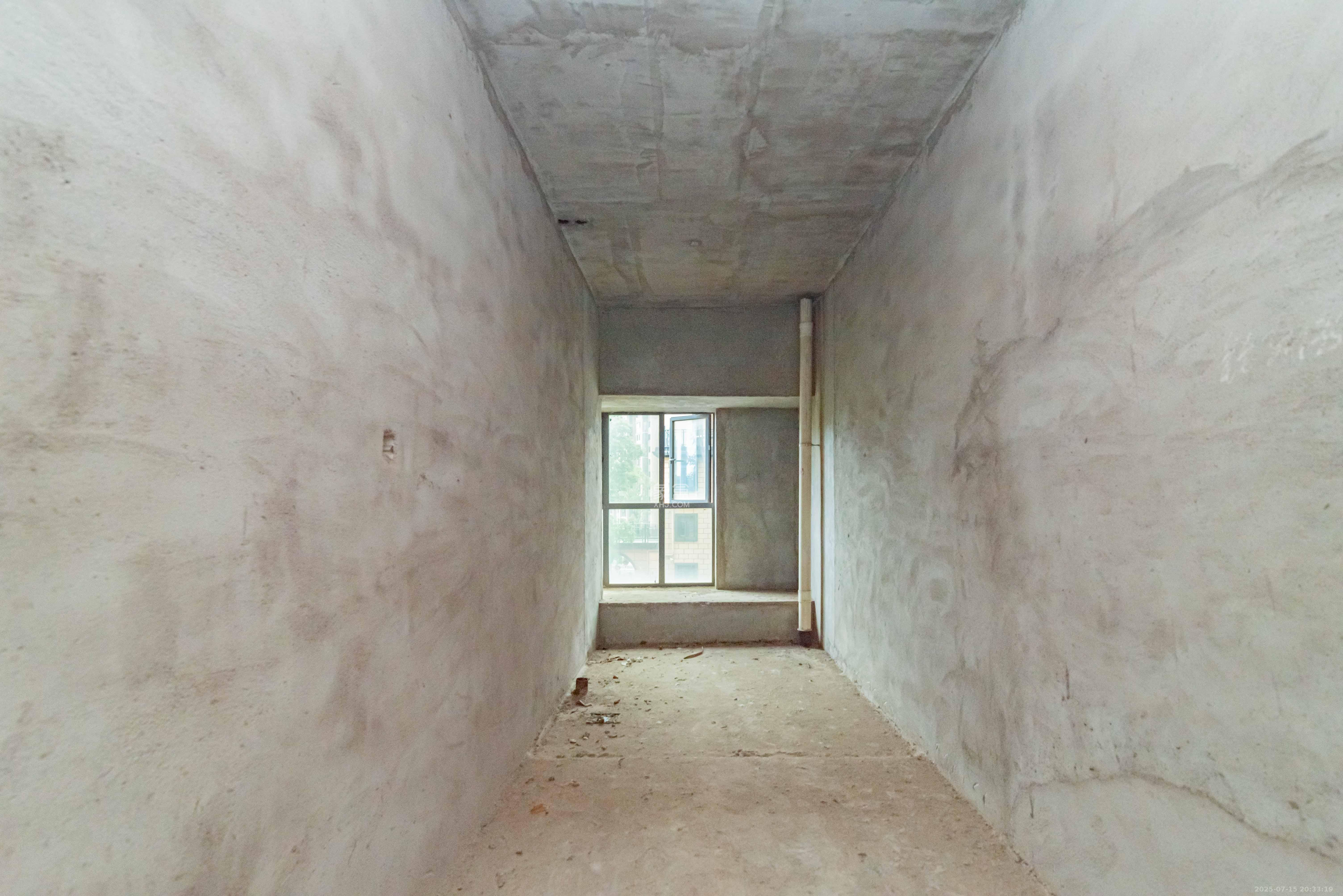 悦湖山  6室3厅3卫    438.0万卧室