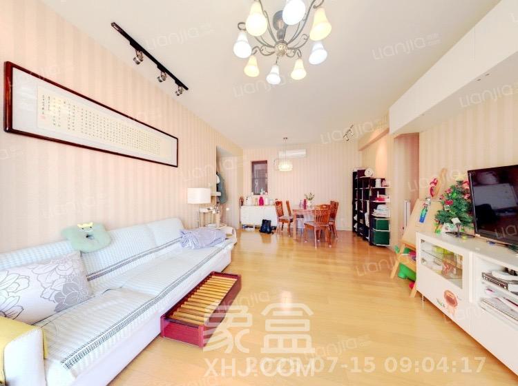 盛世美居荷园  3室2厅2卫    3400.0元/月