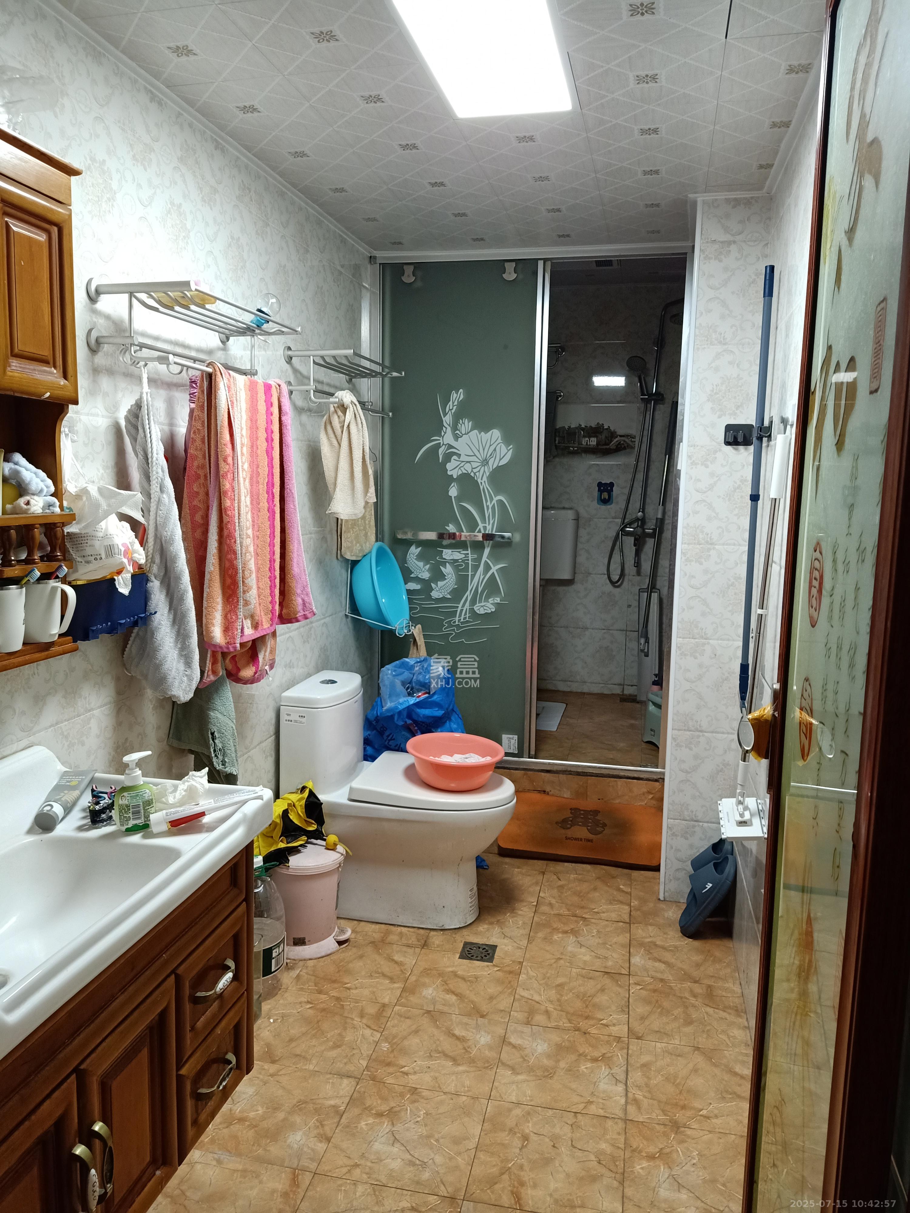 中信凯旋城(中信新城四期)  3室2厅2卫    2200.0元/月 中信凯旋城(中信新城四期)  3室2厅2卫    2200.0元/月室内图