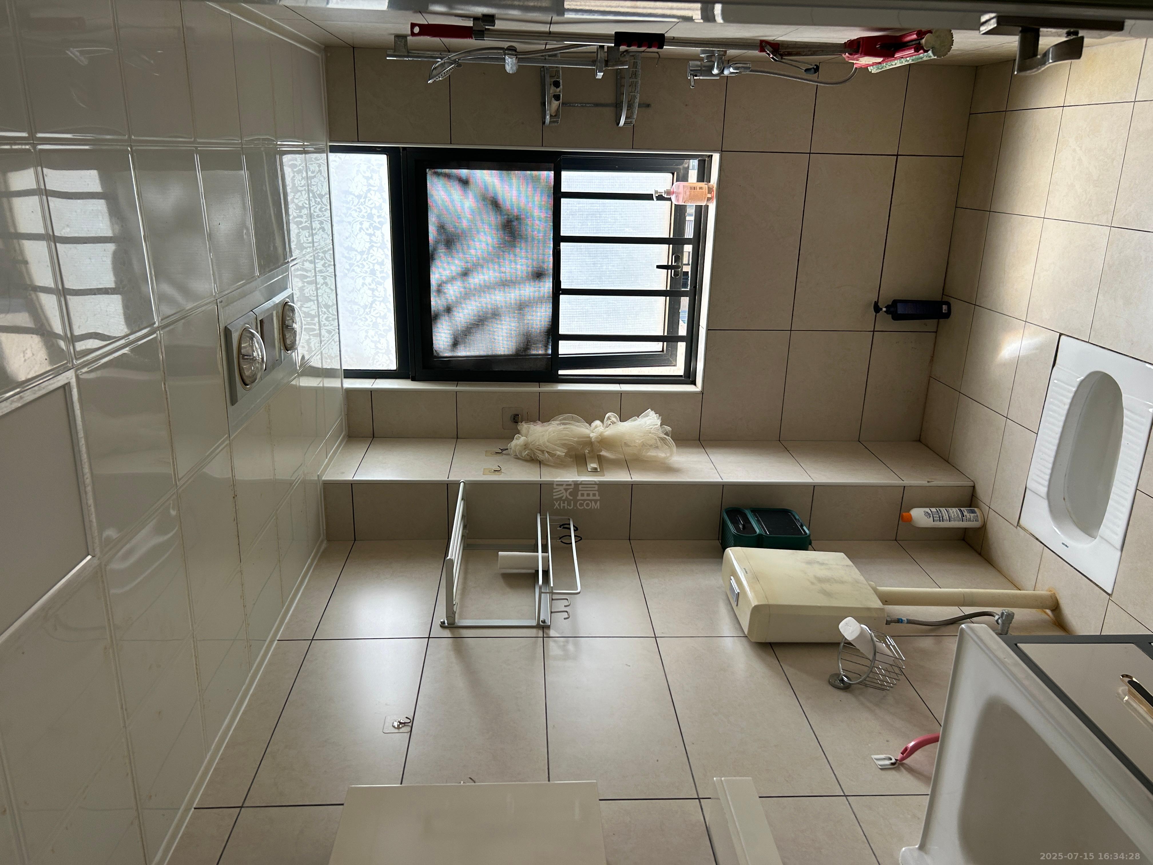 中建御山和苑 3室2厅1卫 2200.0元/月 中建御山和苑 3室2厅1卫 2200.0元/月室内图