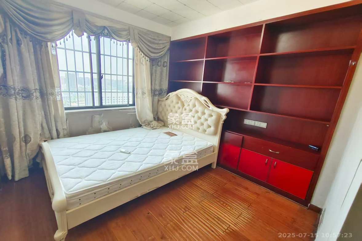 长大彩虹都  4室2厅2卫    3200.0元/月 长大彩虹都  4室2厅2卫    3200.0元/月室内图