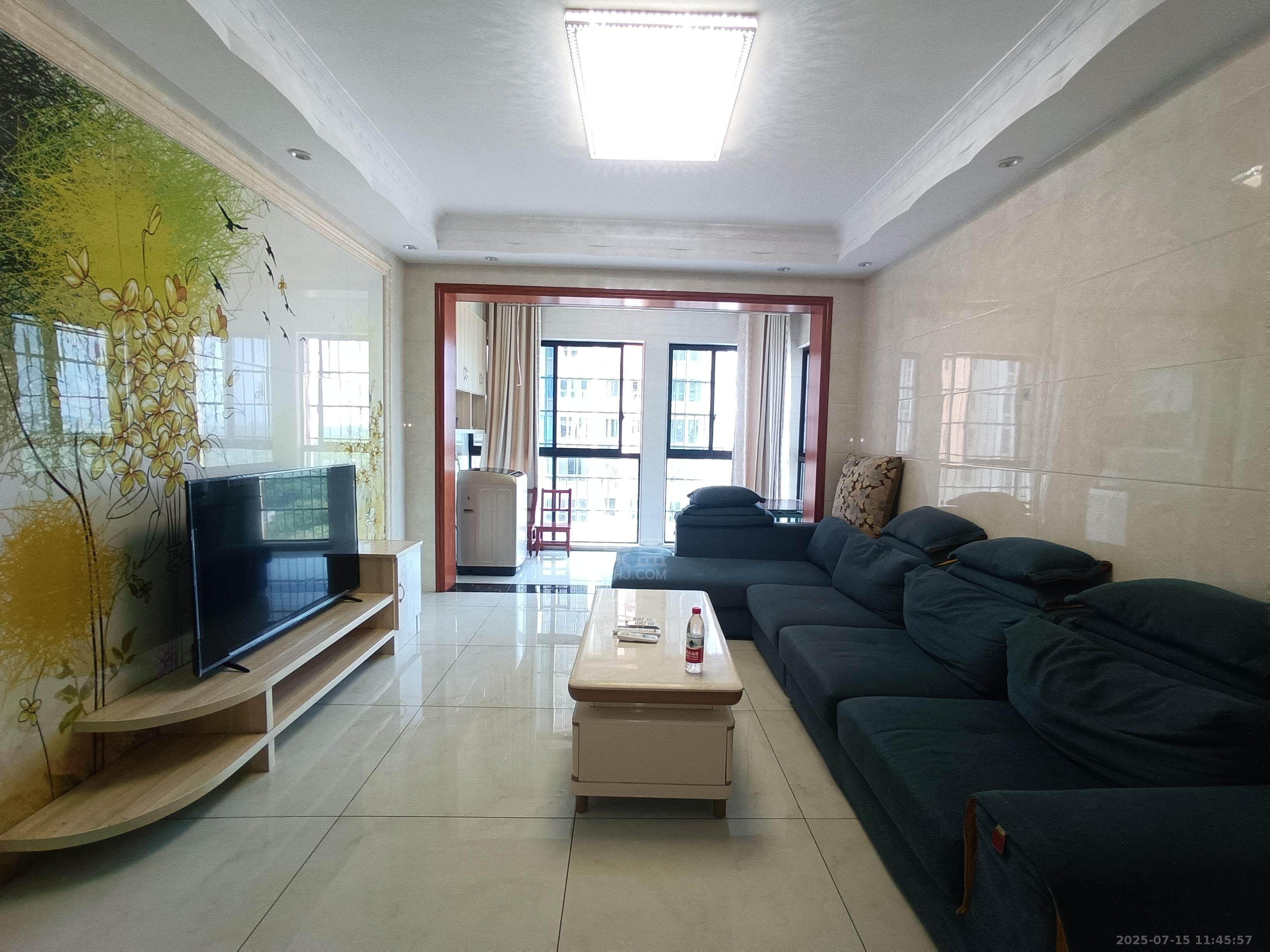 泰山一号 2室2厅1卫 1500.0元/月 泰山一号 2室2厅1卫 1500.0元/月室内图