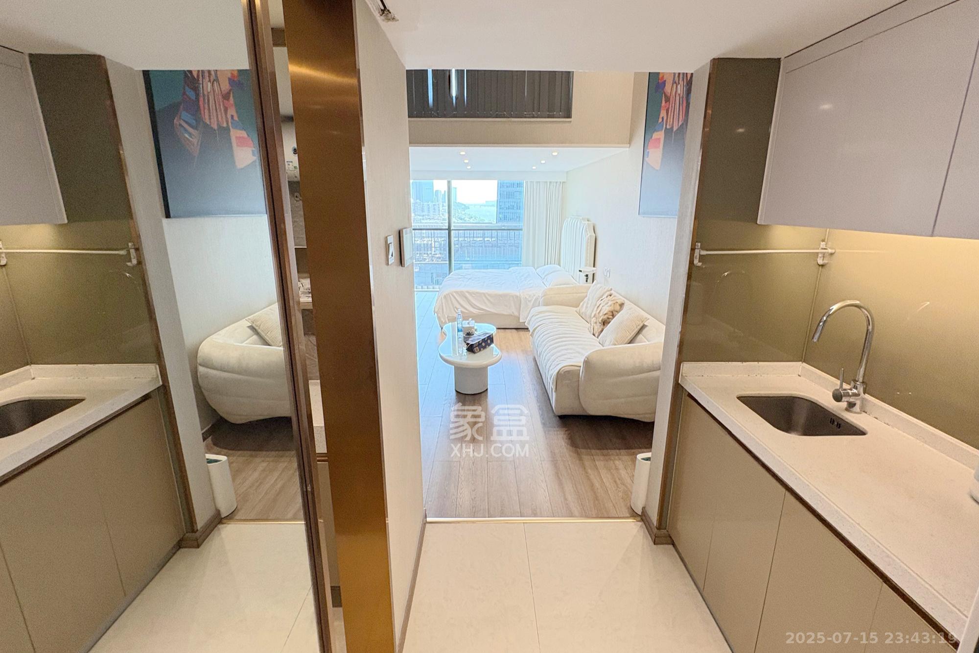 华远云玺公寓 2室1厅1卫 90.0万 华远云玺公寓 2室1厅1卫 90.0万厨房