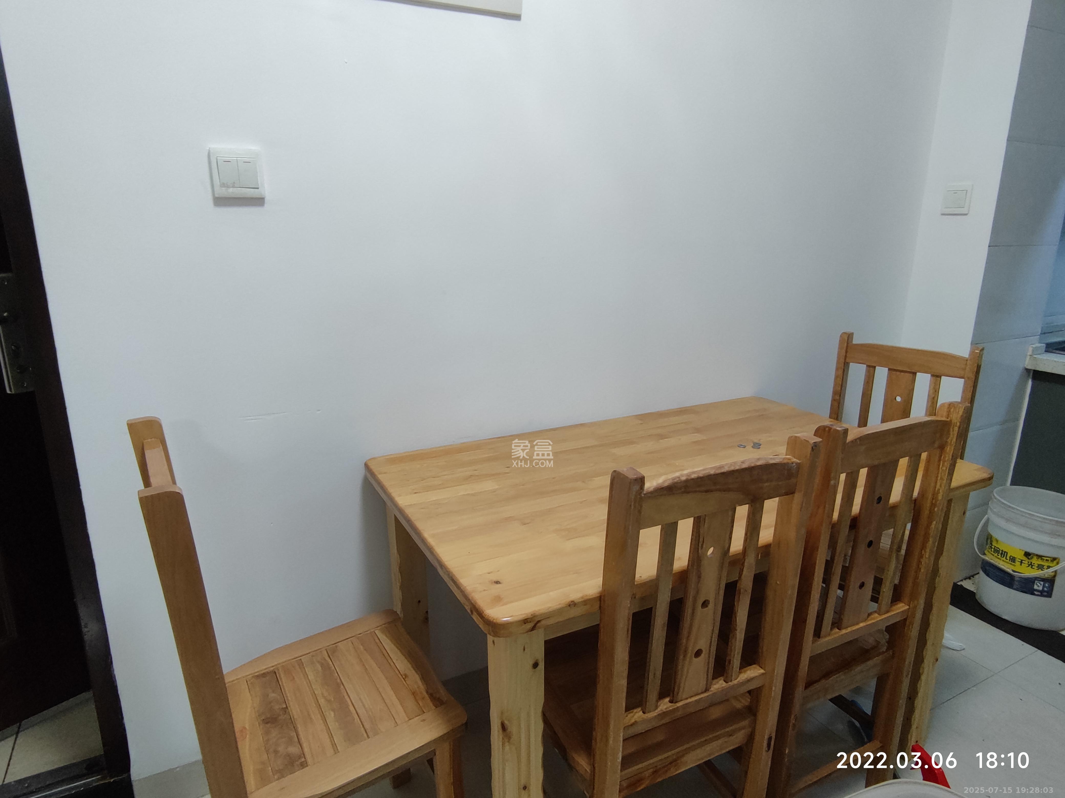 上峰苑(兰亭玥岛) 2室2厅1卫 1830.0元/月 上峰苑(兰亭玥岛) 2室2厅1卫 1830.0元/月室内图