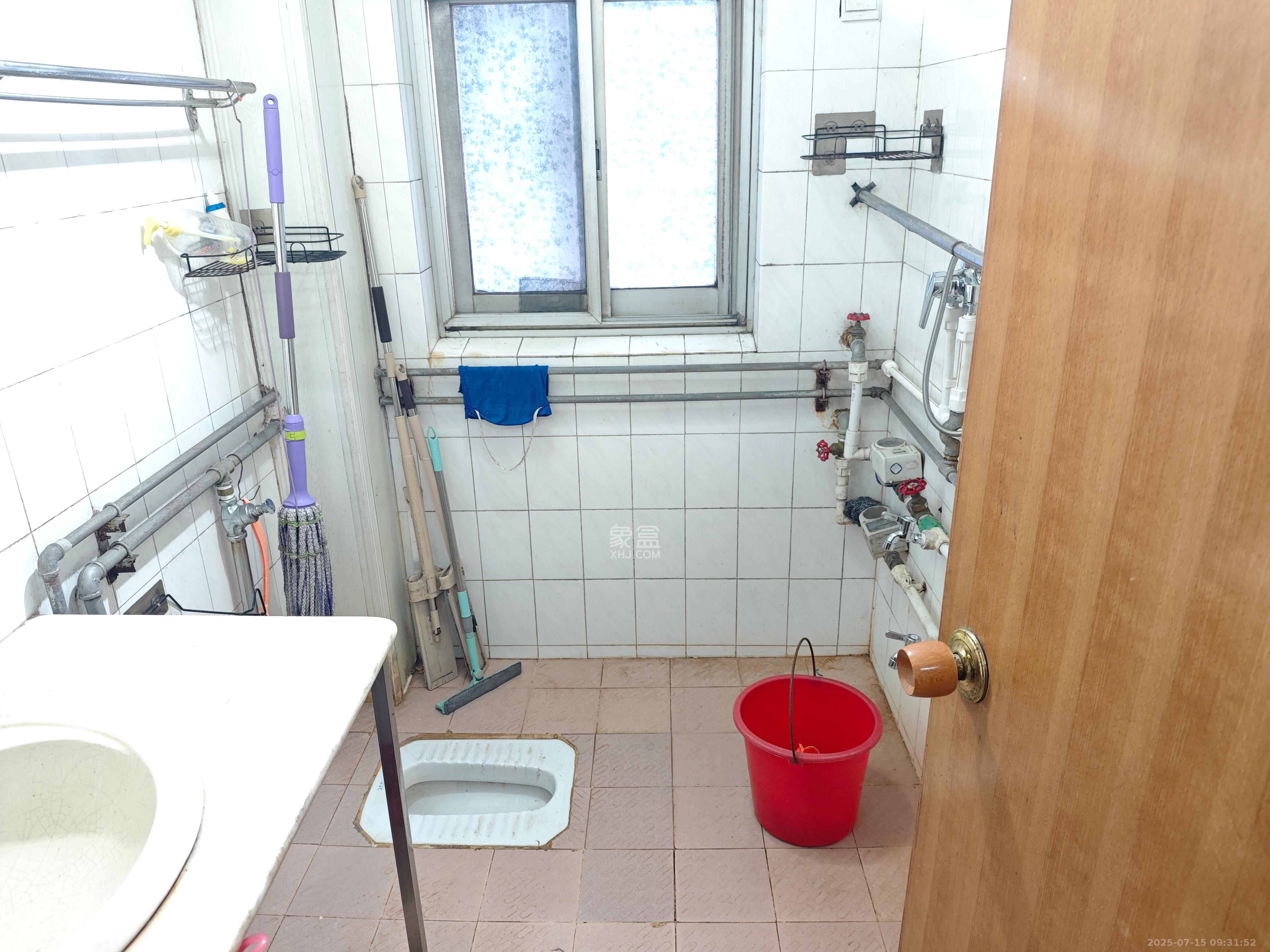 省人大常委会宿舍 2室2厅1卫 2800.0元/月 省人大常委会宿舍 2室2厅1卫 2800.0元/月室内图