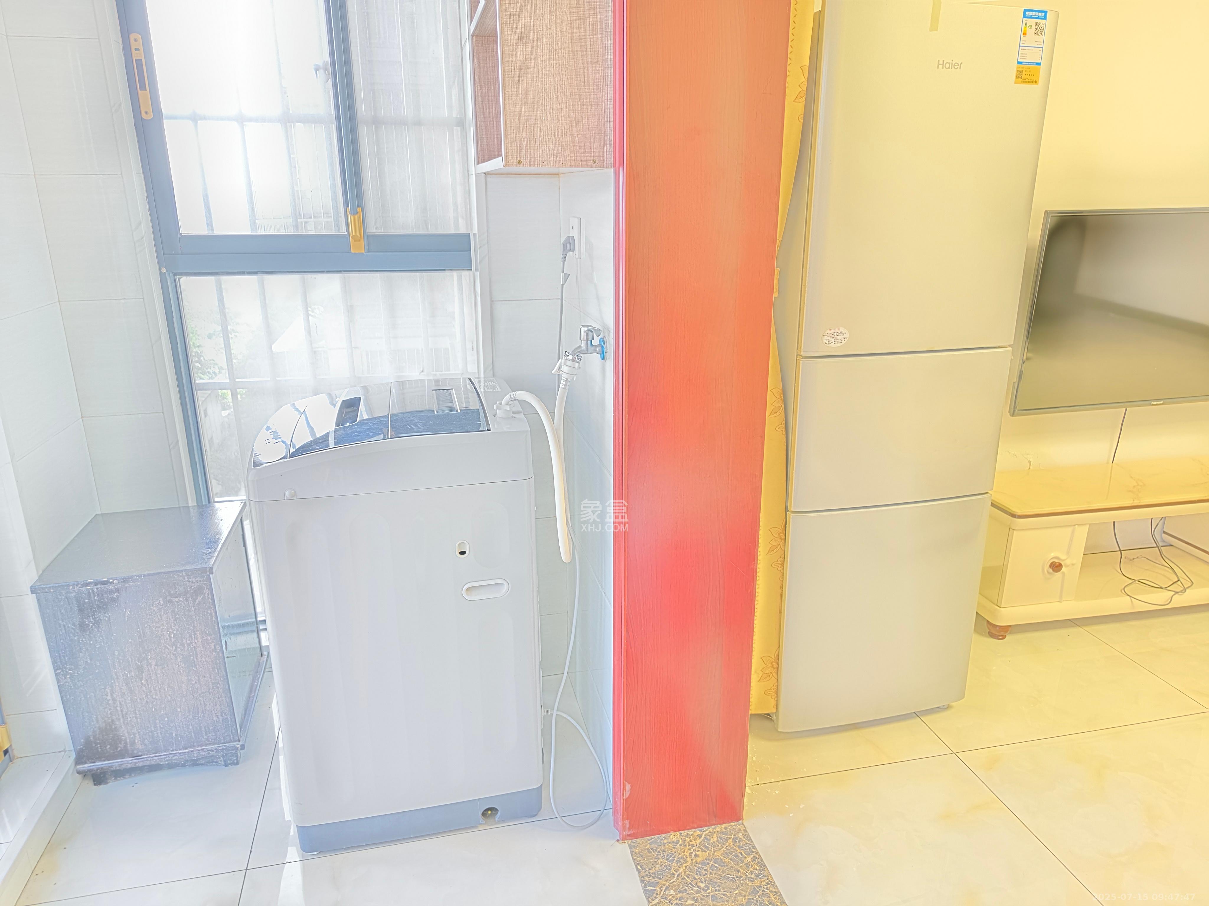 荷韵园  2室1厅1卫   1600.00元/月室内图