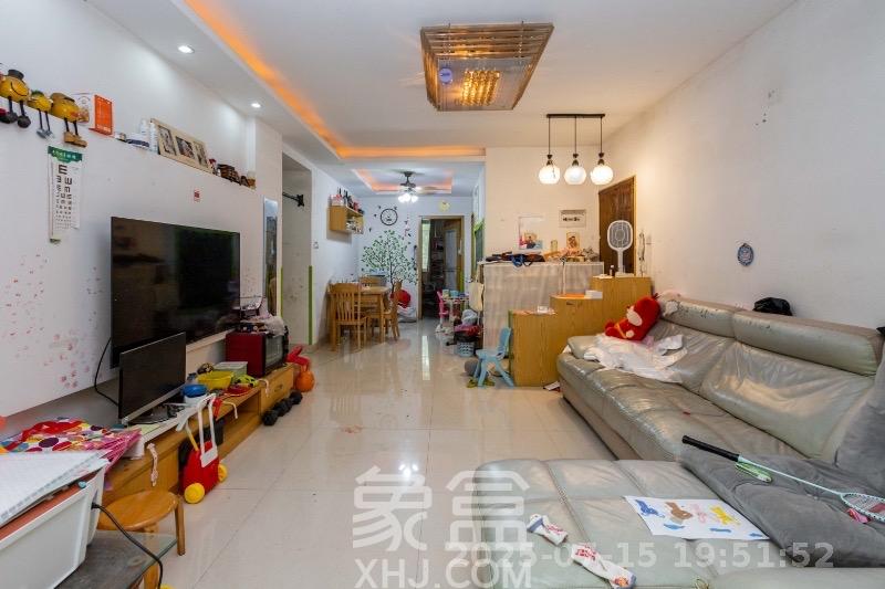 东岸锦城(东方人家)  4室1厅1卫   1800.00元/月室内图