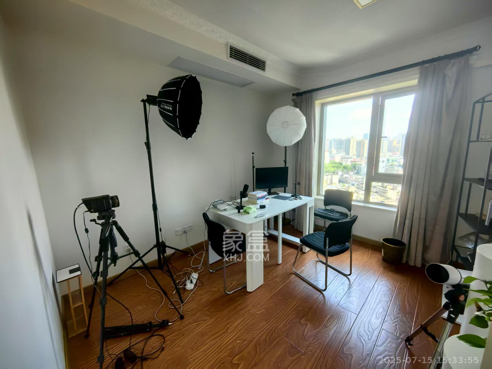 潮宗御苑  4室2厅2卫    7000.0元/月 潮宗御苑  4室2厅2卫    7000.0元/月室内图