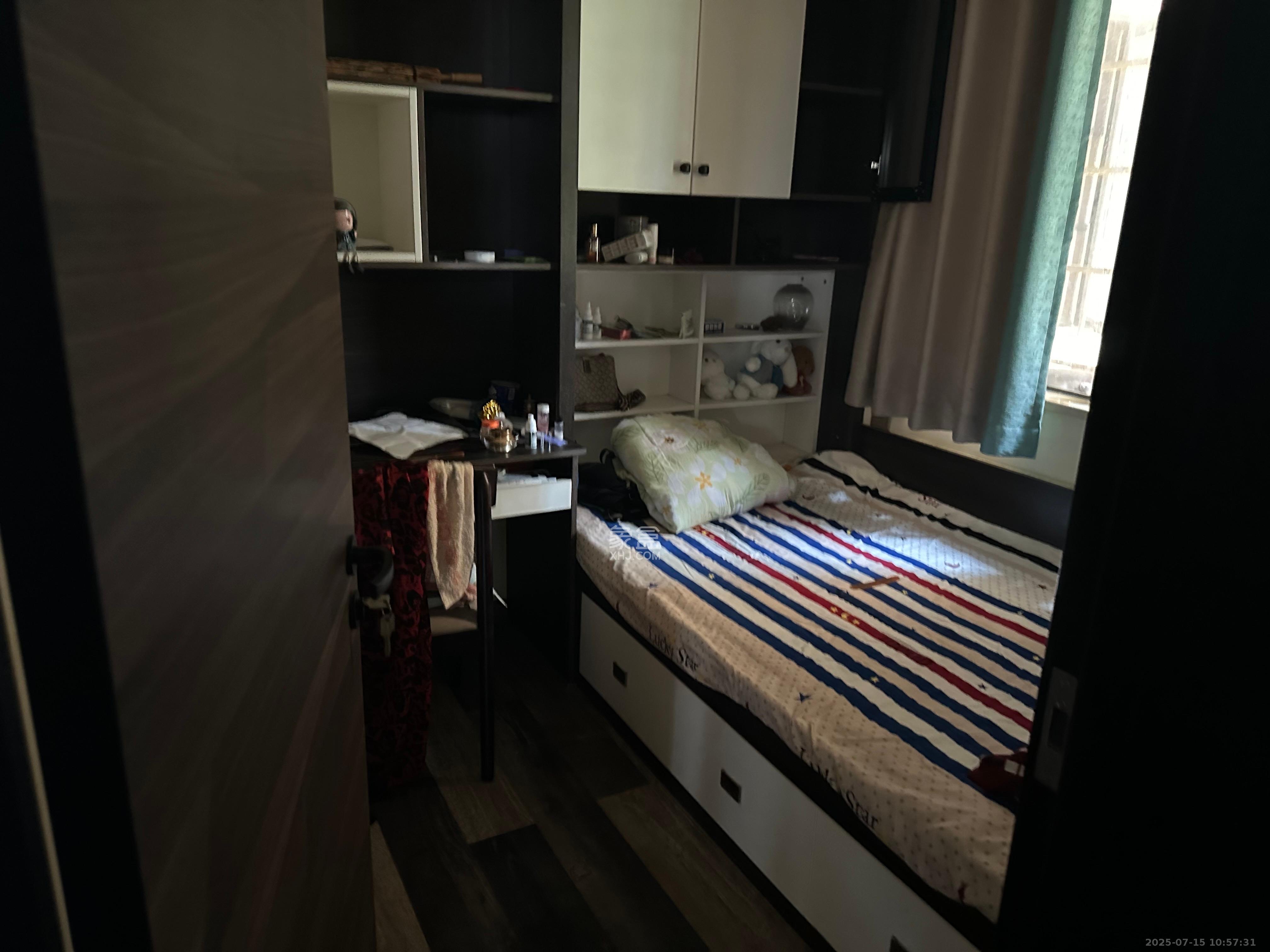 长房云时代  3室2厅2卫   2600.00元/月室内图