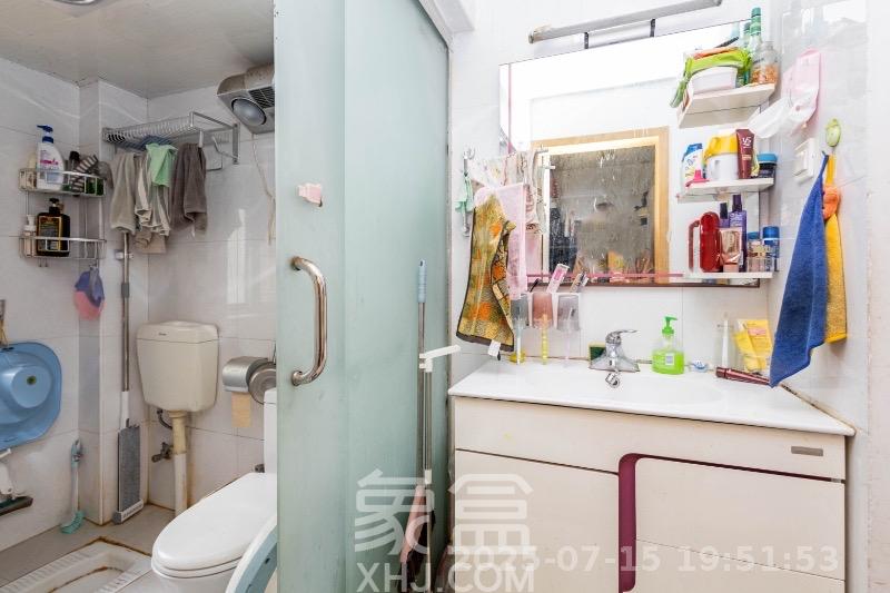东岸锦城(东方人家)  4室1厅1卫   1800.00元/月室内图