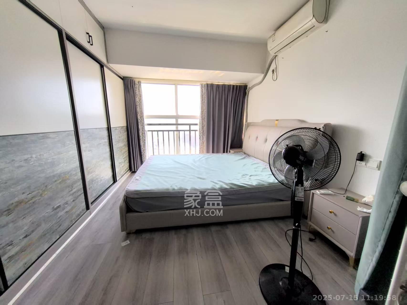 金色loft(鑫秋大厦)  1室1厅1卫    1800.0元/月 金色loft(鑫秋大厦)  1室1厅1卫    1800.0元/月室内图