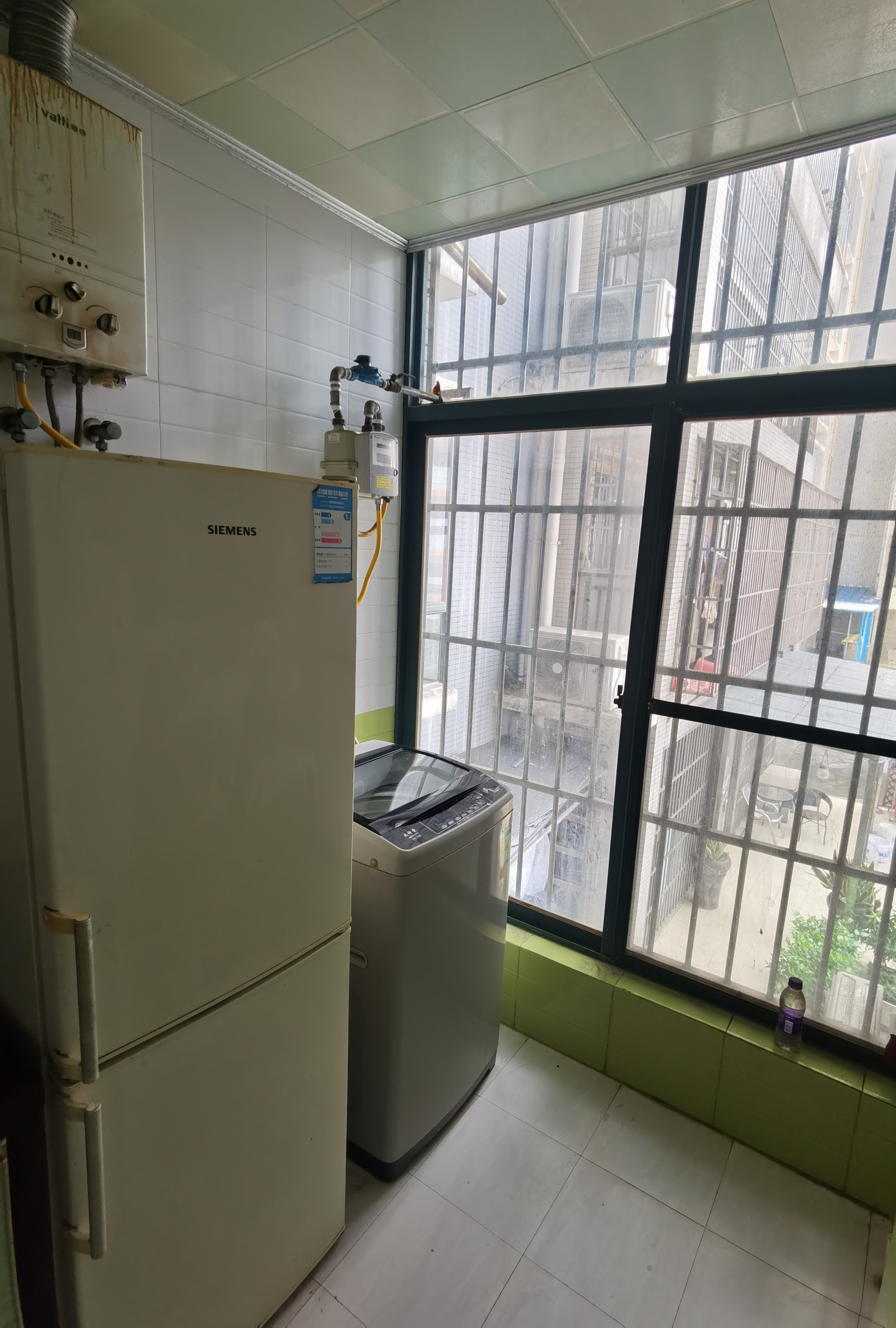 玉龙湾  2室1厅1卫   2200.00元/月室内图