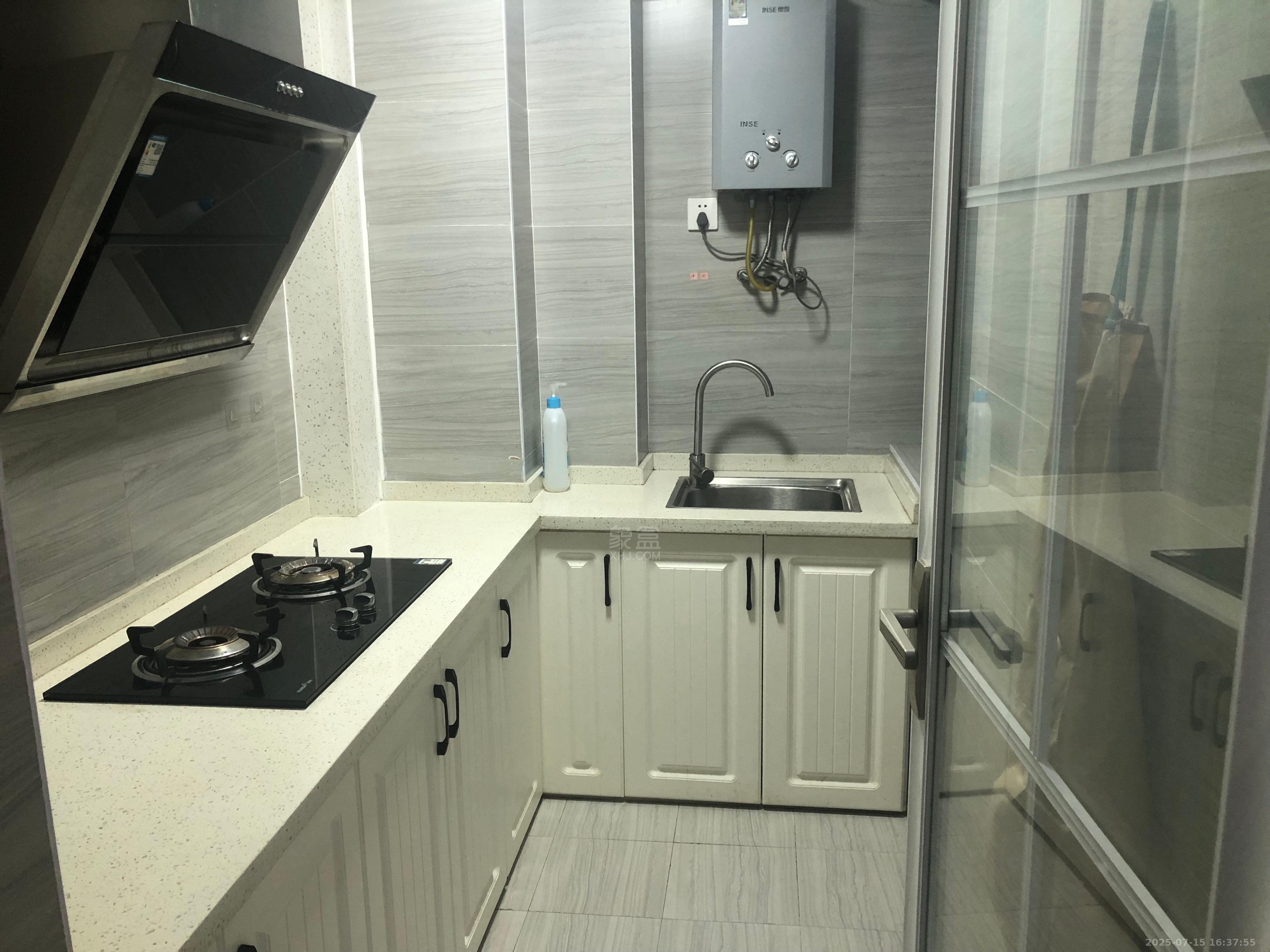 中建御山和苑  1室1厅1卫   1600.00元/月室内图1