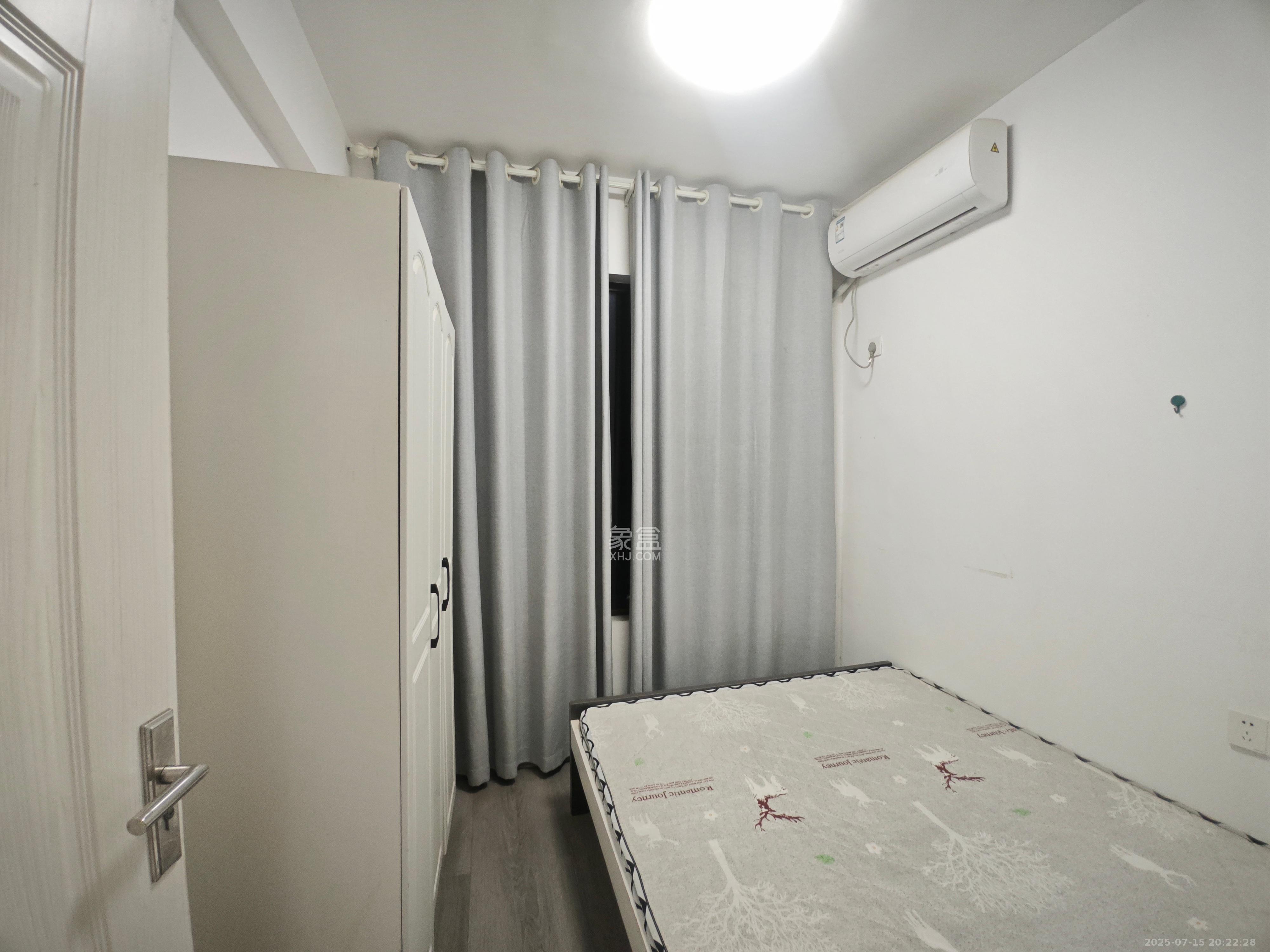 卓越浅水湾  4室2厅2卫   2500.00元/月室内图
