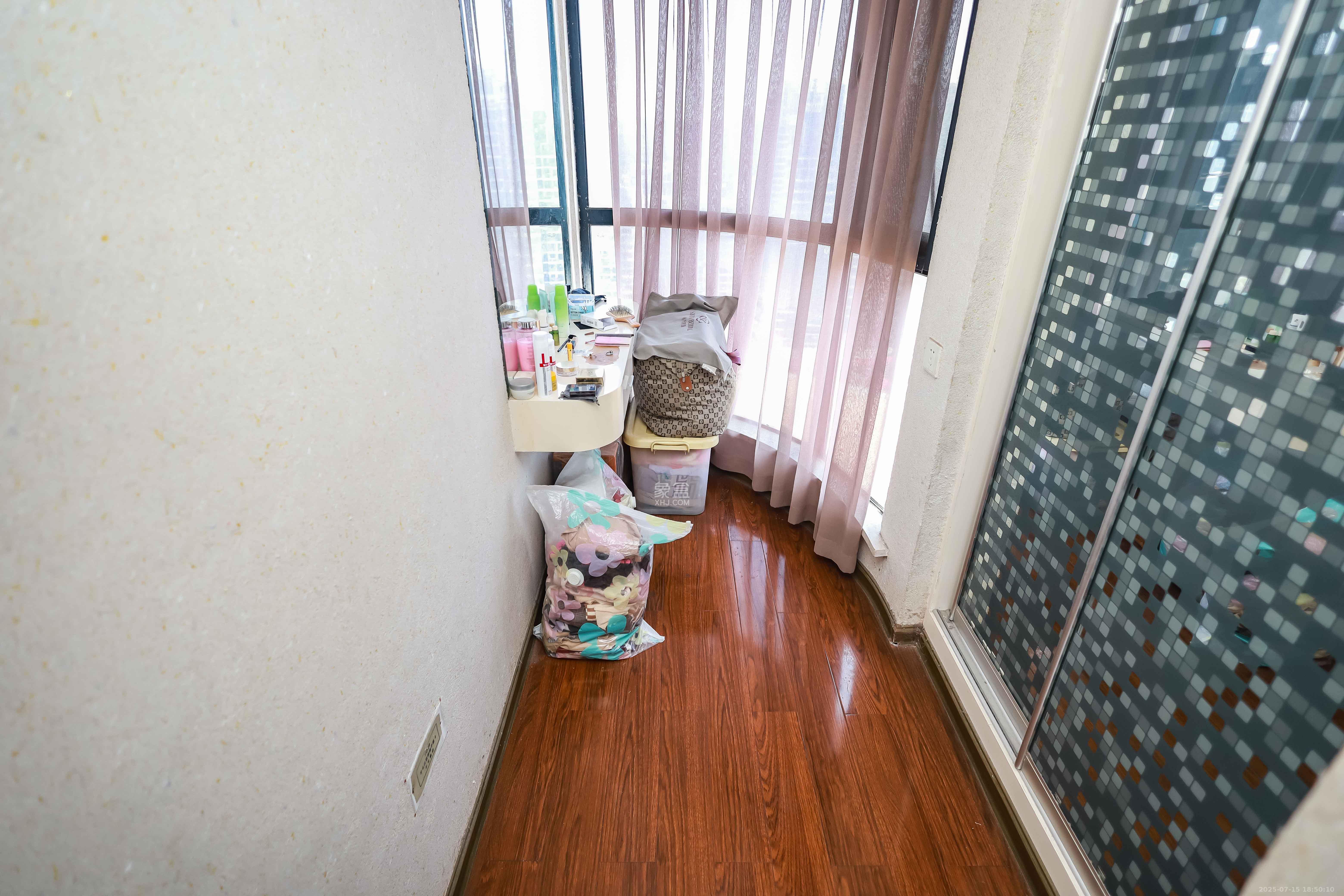 永祺西京  3室2厅2卫    108.0万阳台