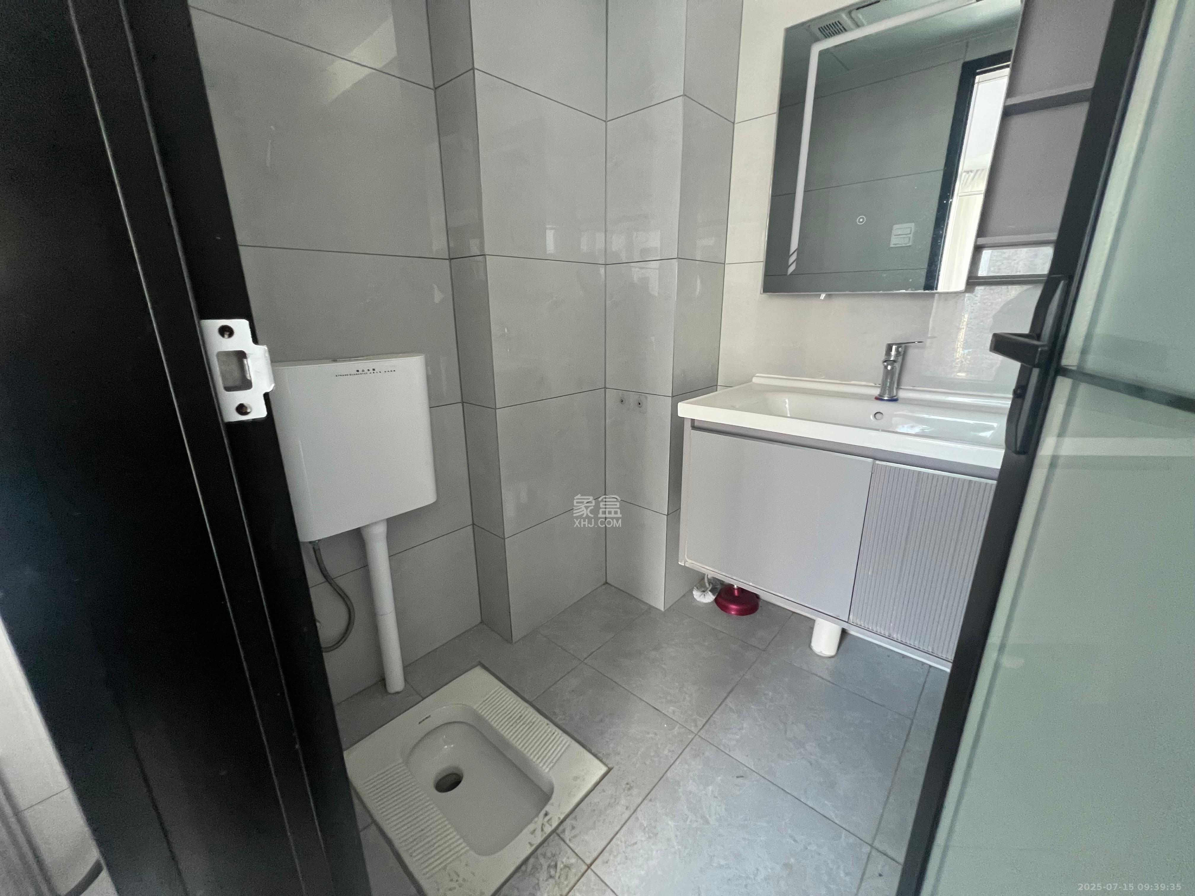 保利天禧EF区  2室2厅1卫    3000.0元/月 保利天禧EF区  2室2厅1卫    3000.0元/月室内图