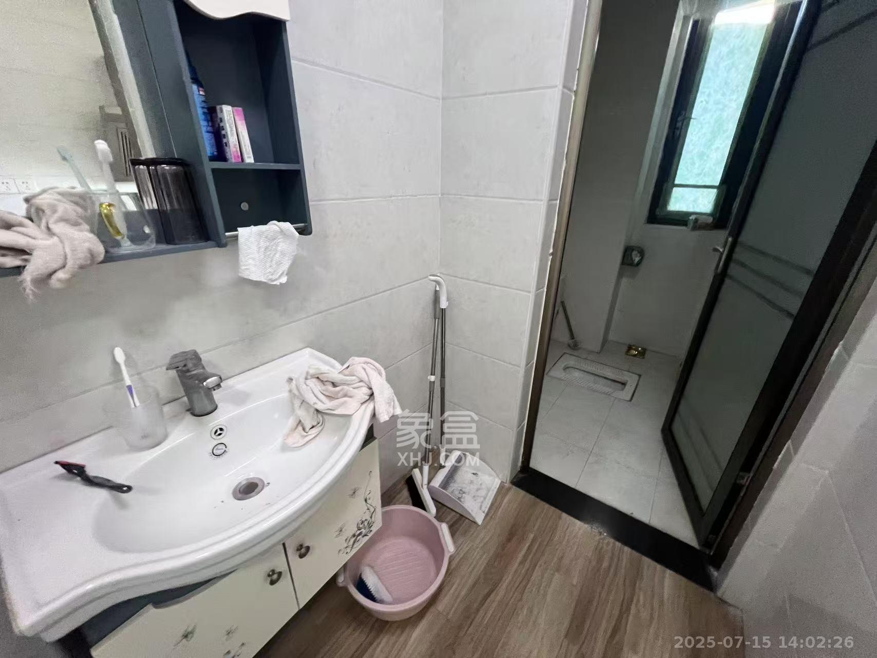 金轮星光名座 1室2厅1卫 1700.0元/月 金轮星光名座 1室2厅1卫 1700.0元/月室内图