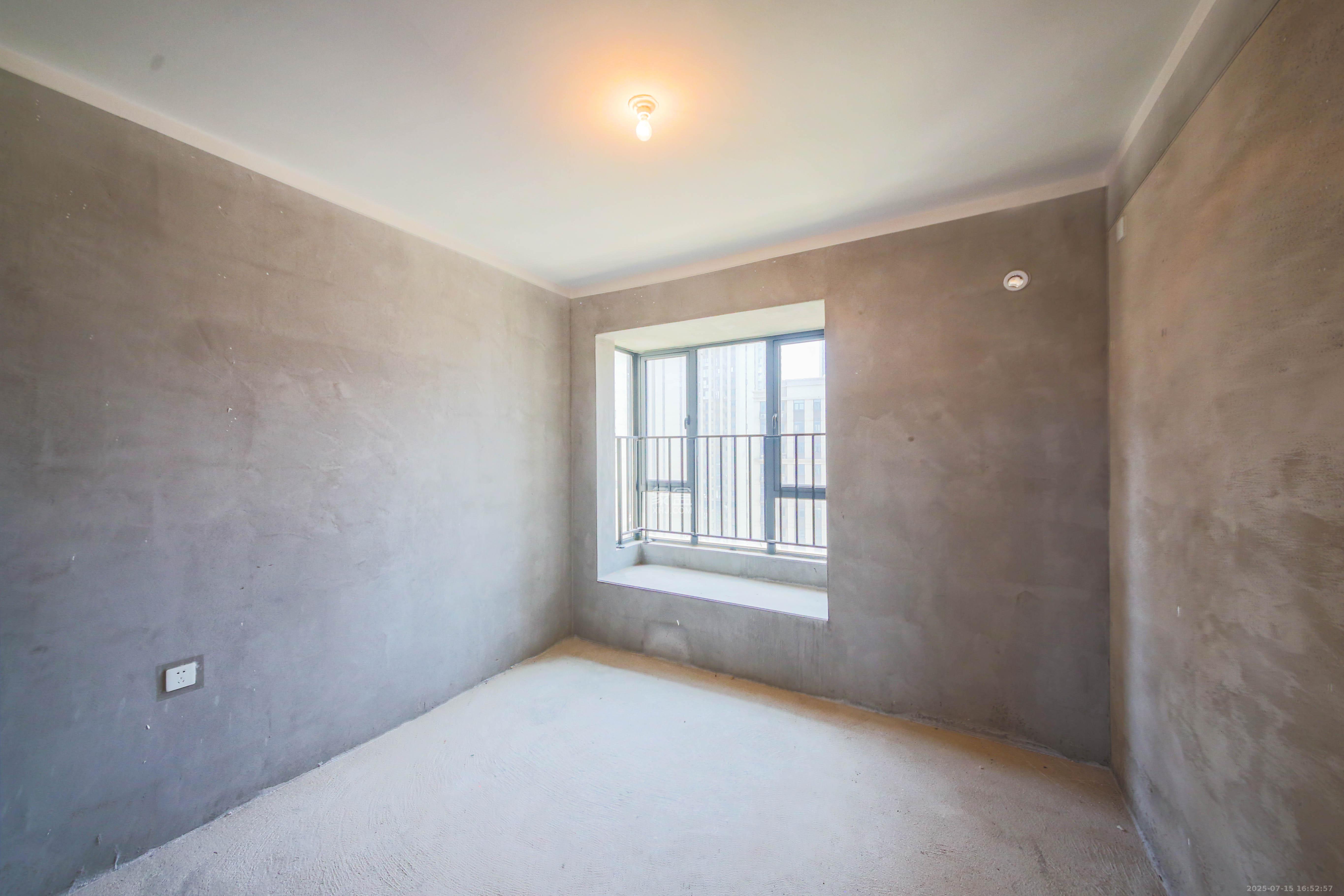 中建钰和城 4室2厅2卫 170.0万 中建钰和城 4室2厅2卫 170.0万卧室