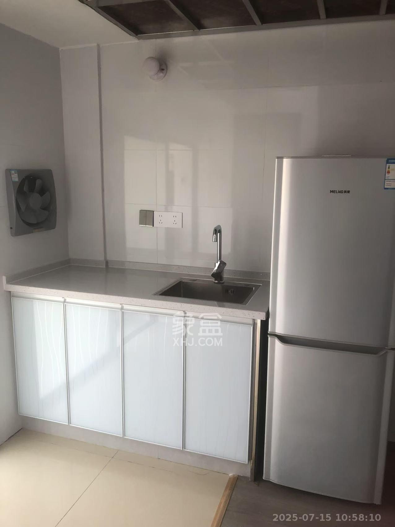 高桥新二号小区 1室0厅1卫 800.0元/月 高桥新二号小区 1室0厅1卫 800.0元/月室内图