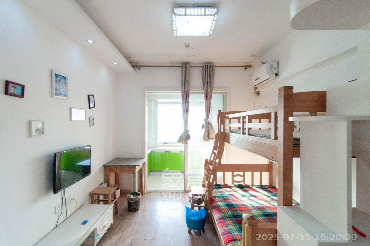 观湖公寓 1室1厅1卫 1800.0元/月 观湖公寓 1室1厅1卫 1800.0元/月室内图