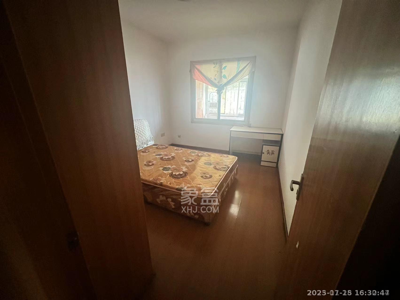 花园一村  3室2厅2卫    1200.0元/月 花园一村  3室2厅2卫    1200.0元/月室内图