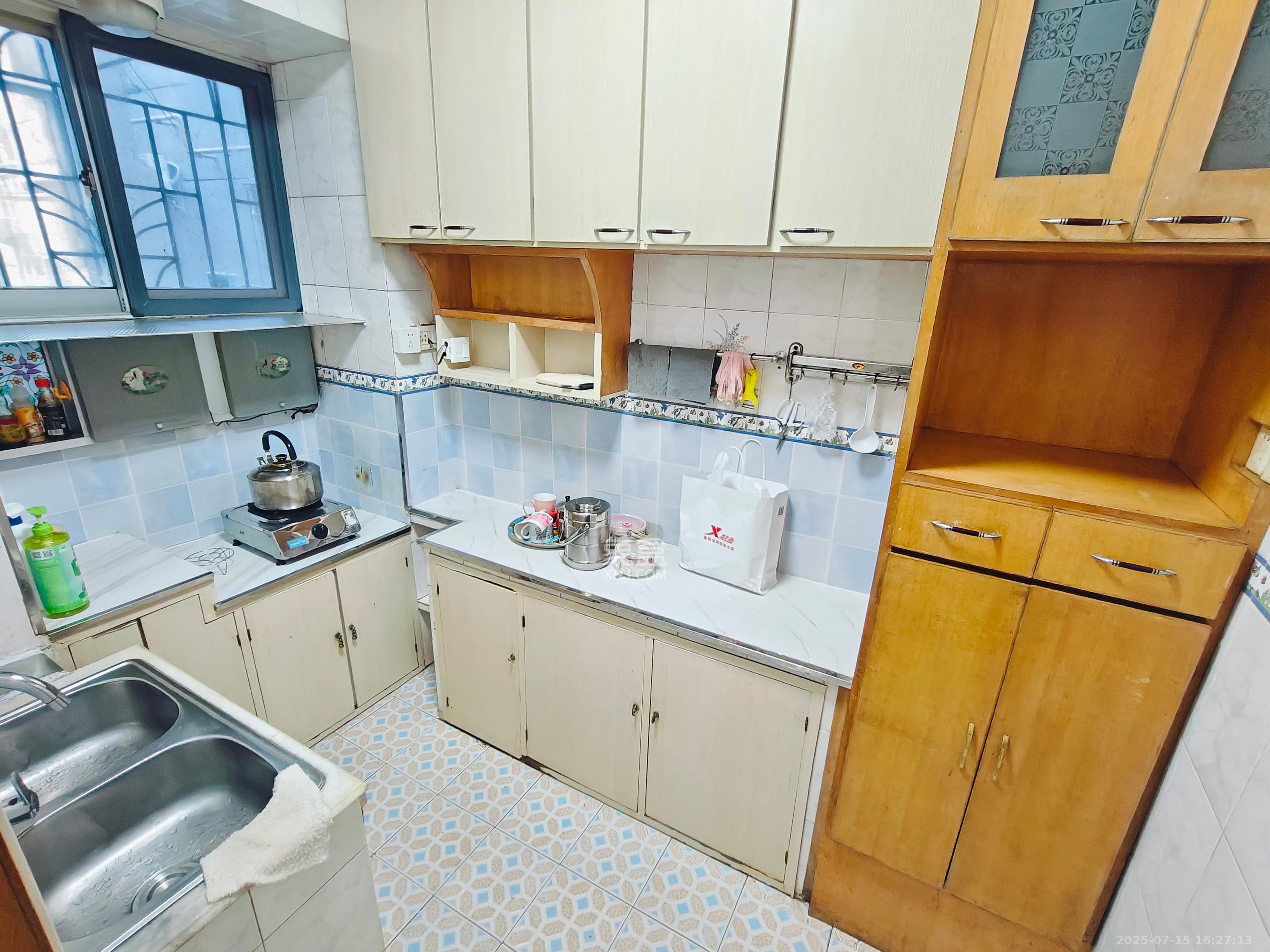 长郡花园  1室0厅0卫    3600.0元/月 长郡花园  1室0厅0卫    3600.0元/月室内图