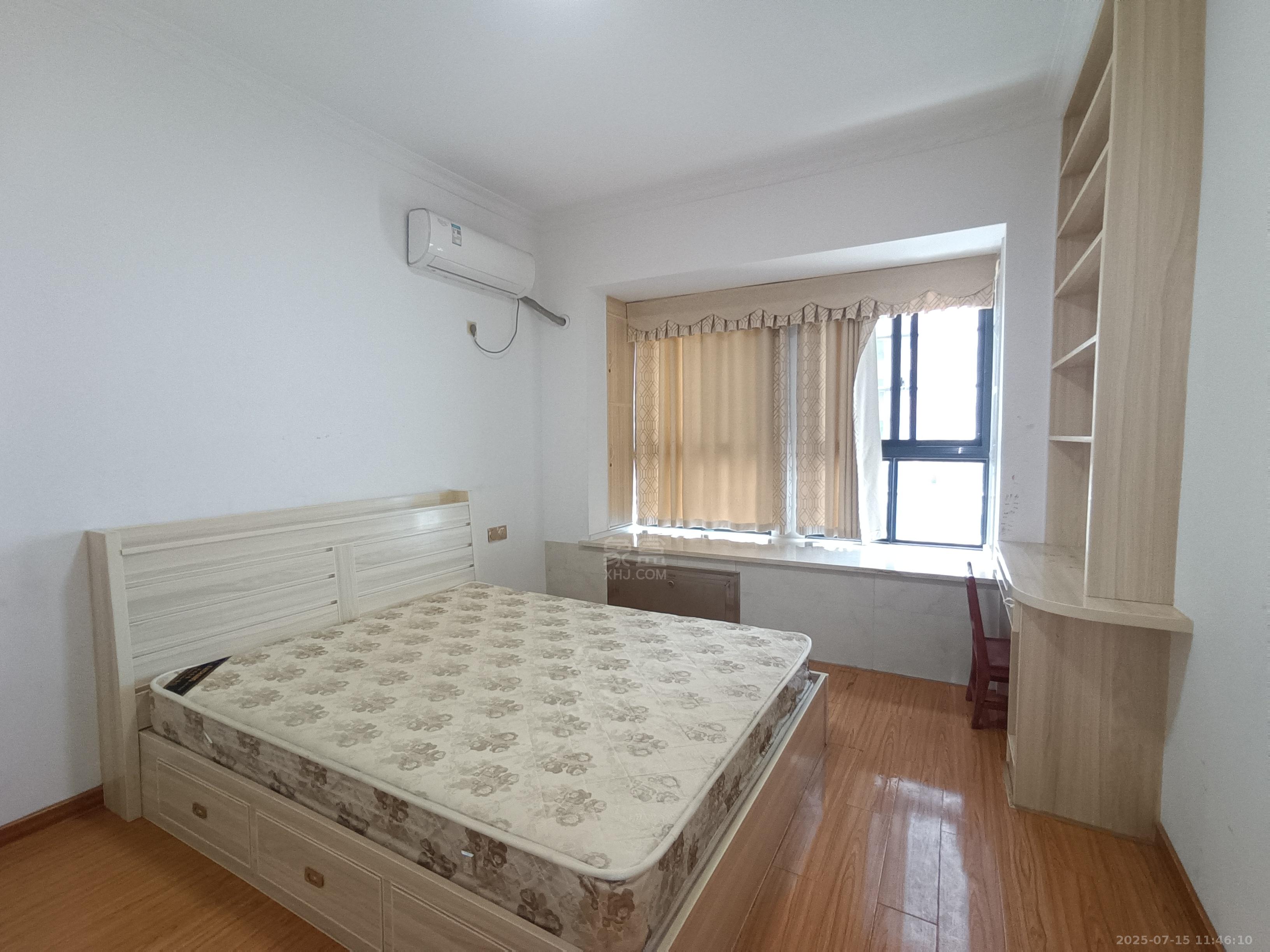 泰山一号 2室2厅1卫 1500.0元/月 泰山一号 2室2厅1卫 1500.0元/月室内图