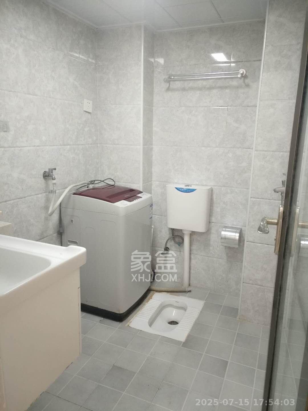 明天一城  1室1厅1卫   1200.00元/月室内图