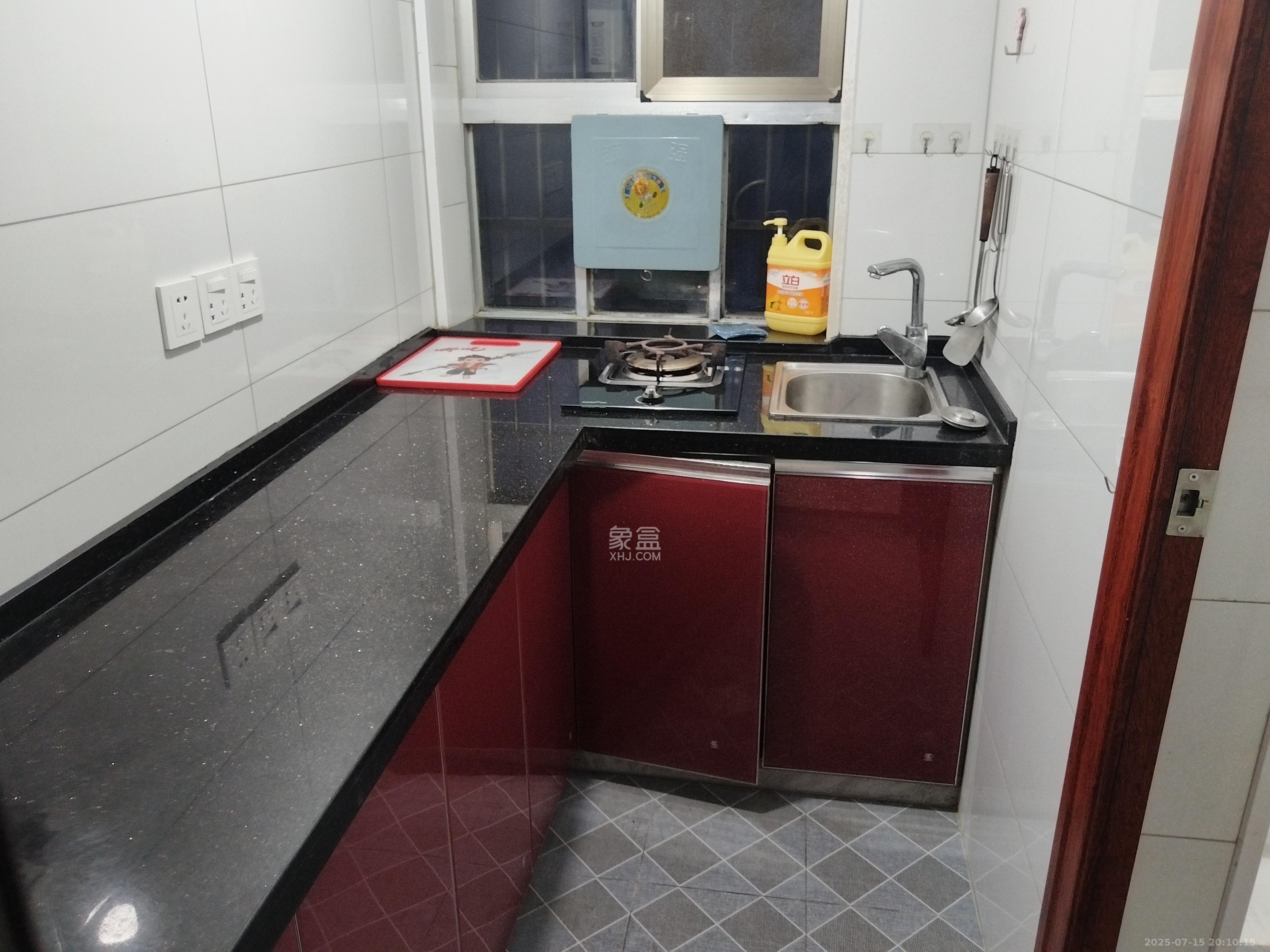 黄泥塘小区  1室1厅1卫    1200.0元/月 黄泥塘小区  1室1厅1卫    1200.0元/月室内图