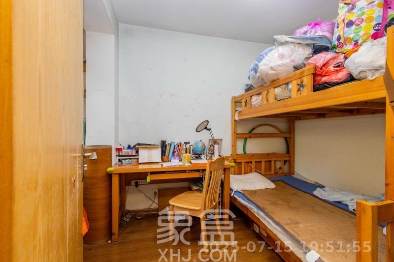 东岸锦城(东方人家)  4室1厅1卫   1800.00元/月室内图