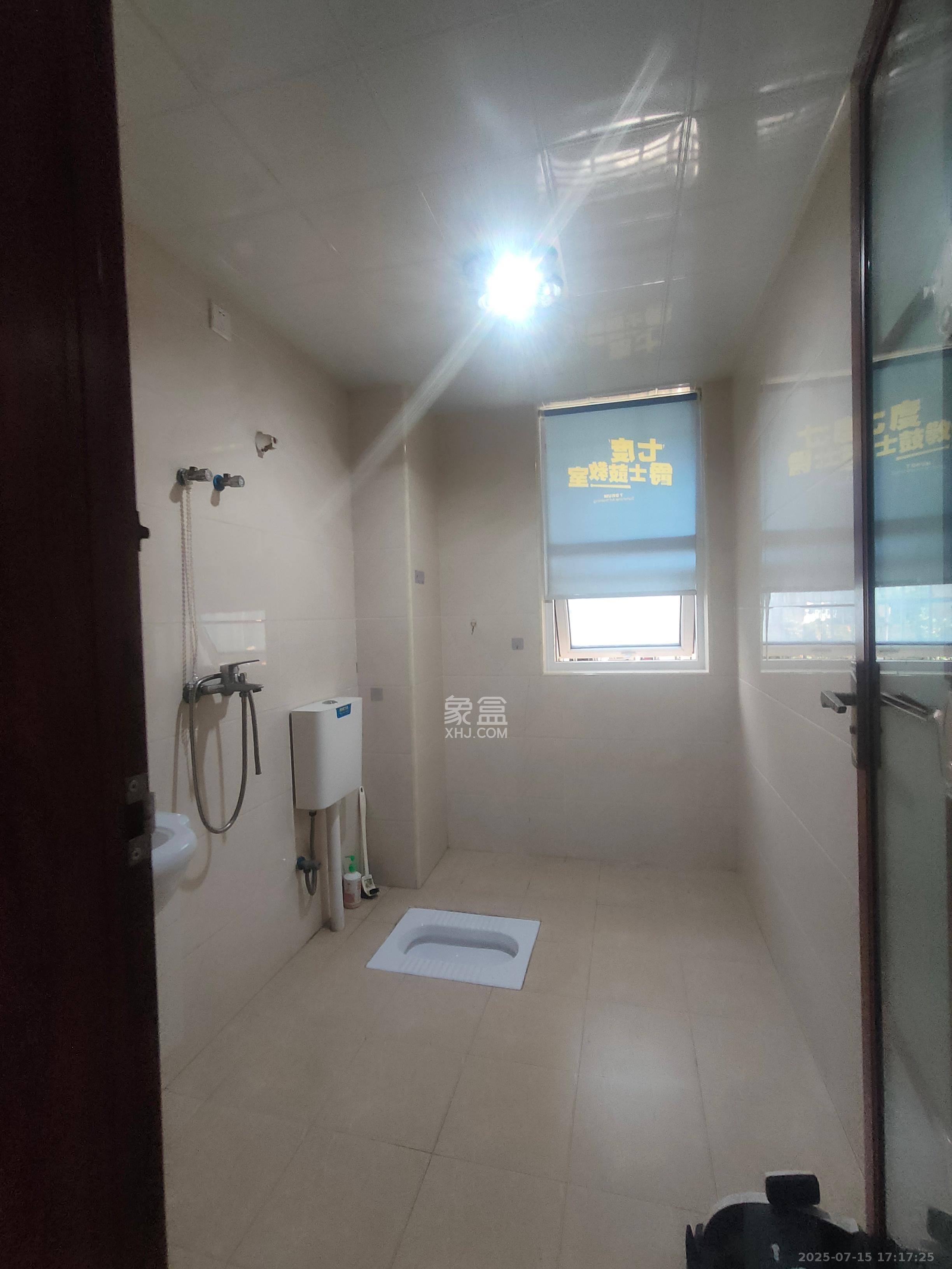 和康园小区  4室2厅2卫    2100.0元/月 和康园小区  4室2厅2卫    2100.0元/月室内图