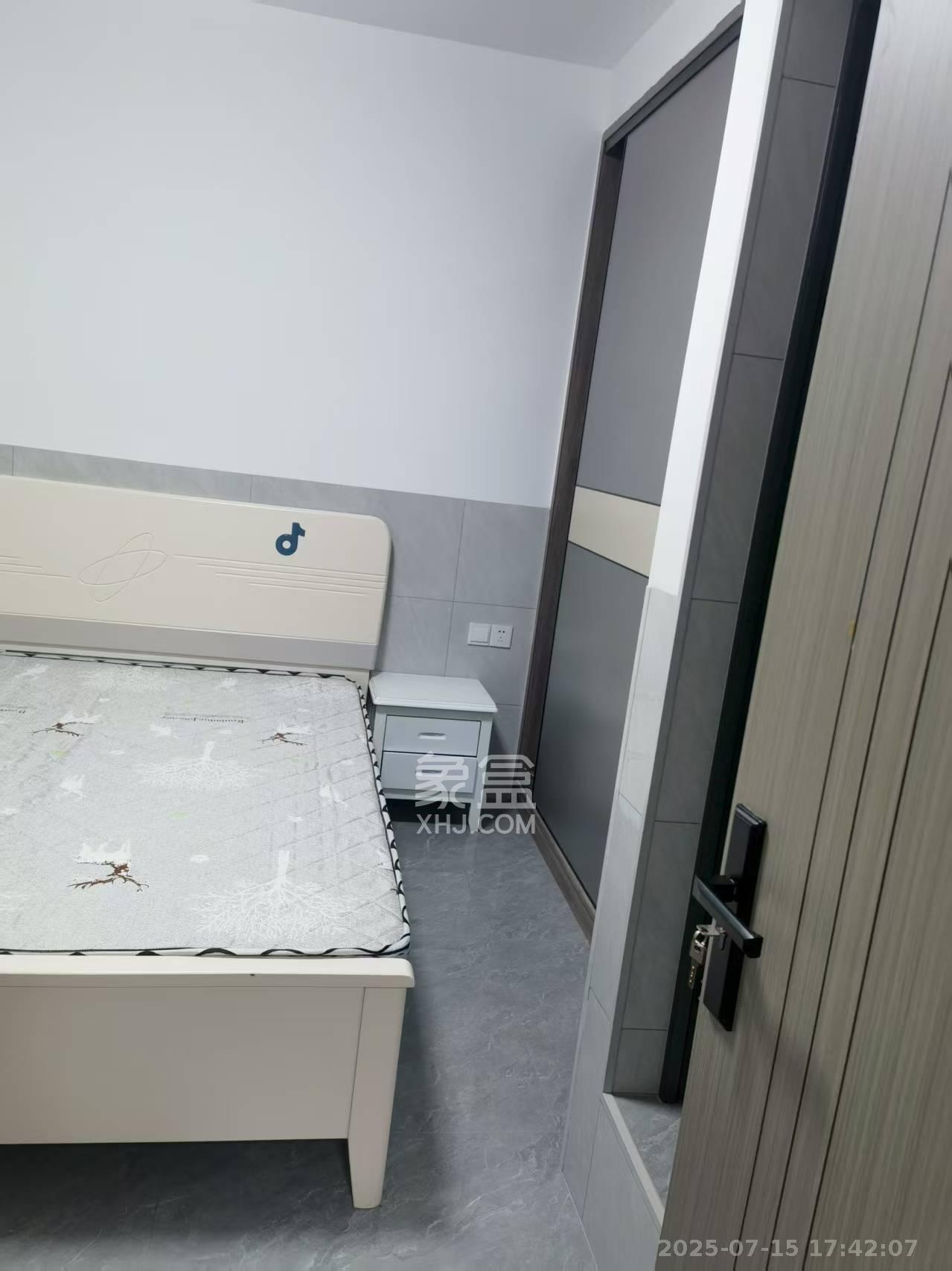 山水新城  1室1厅1卫   1500.00元/月室内图